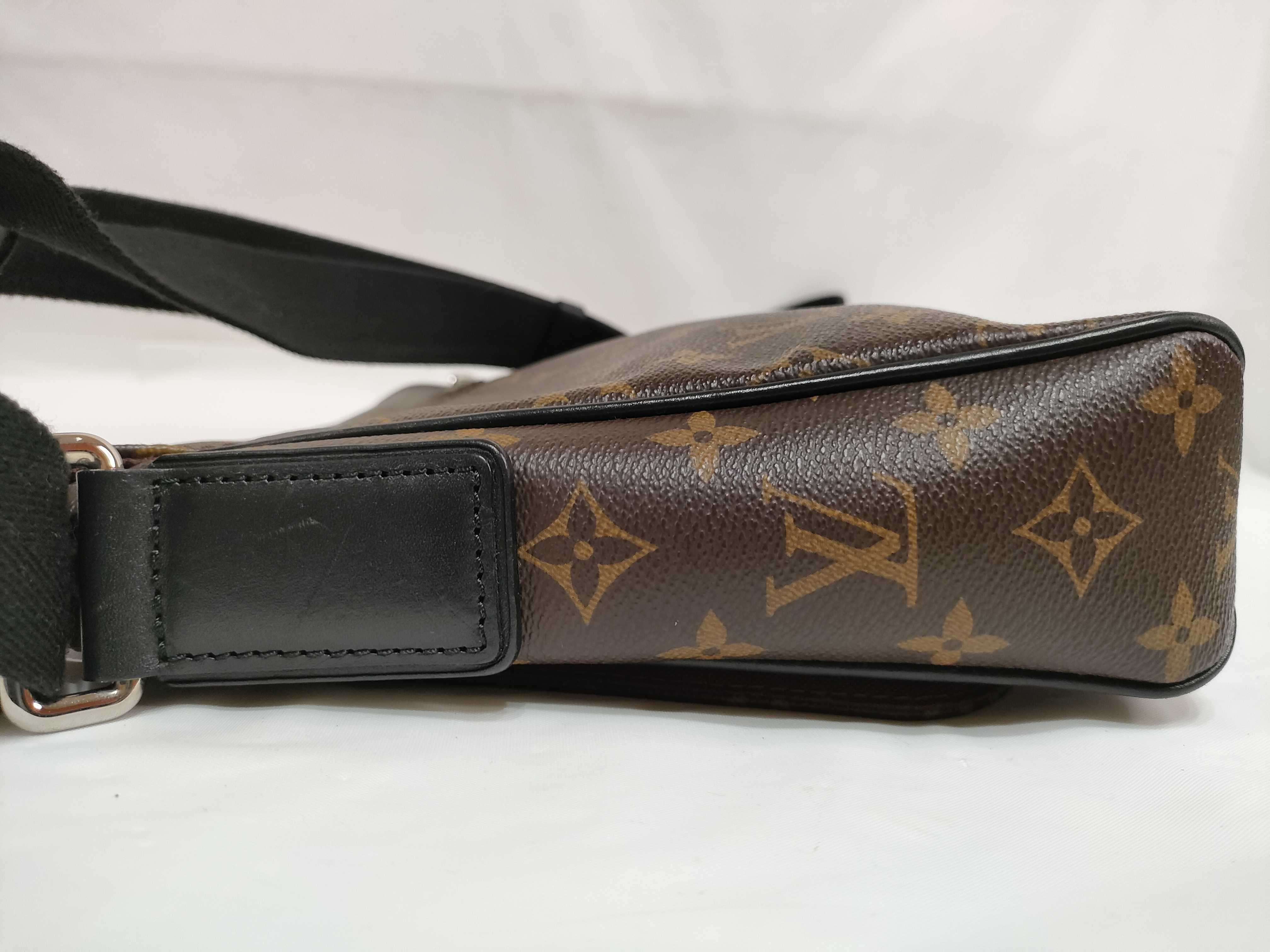 Monogram Macassar District PM M40935 FL0185 Shoulder Bag — view 7