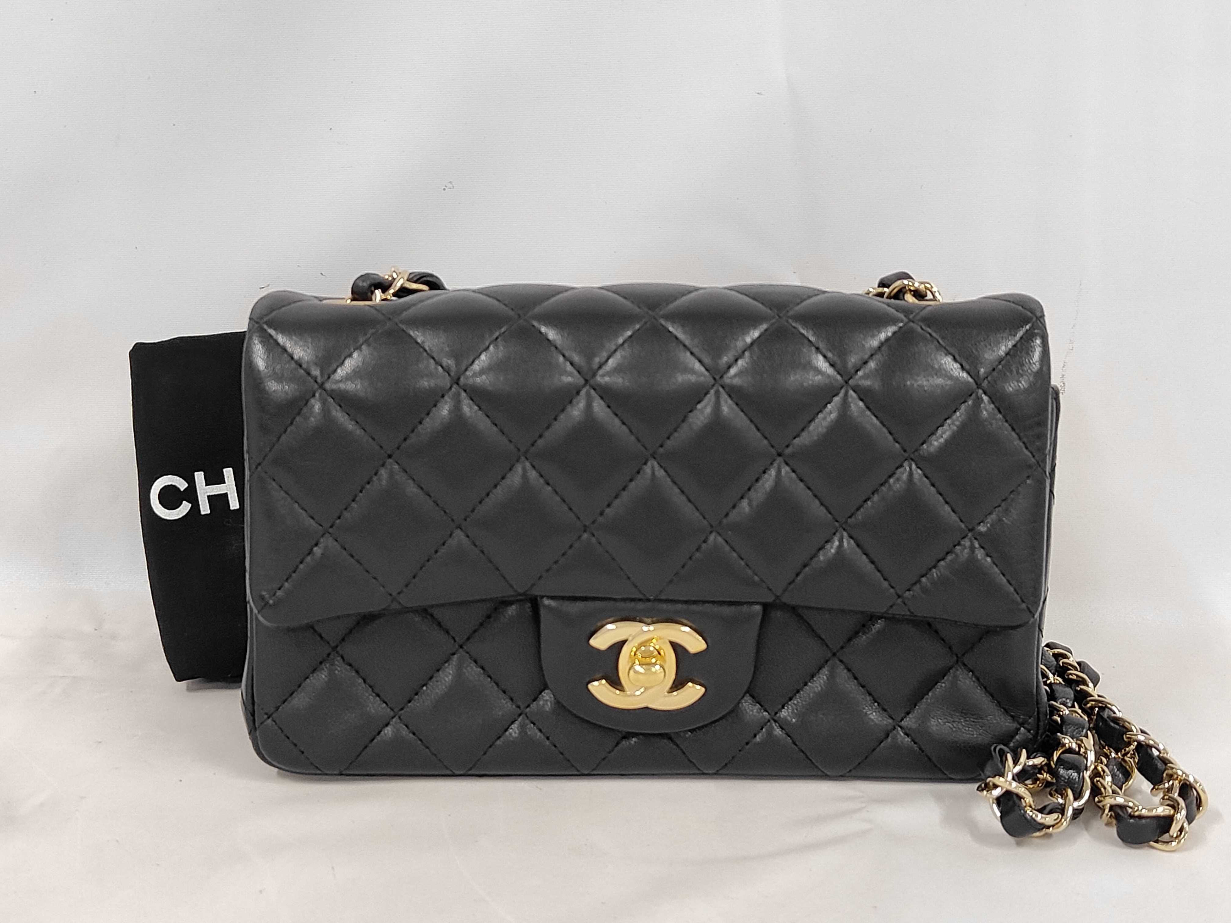 Mini Matelassé 20 Lambskin Single Flap Single Chain Bag, Black with Gold Hardware, Shoulder Bag