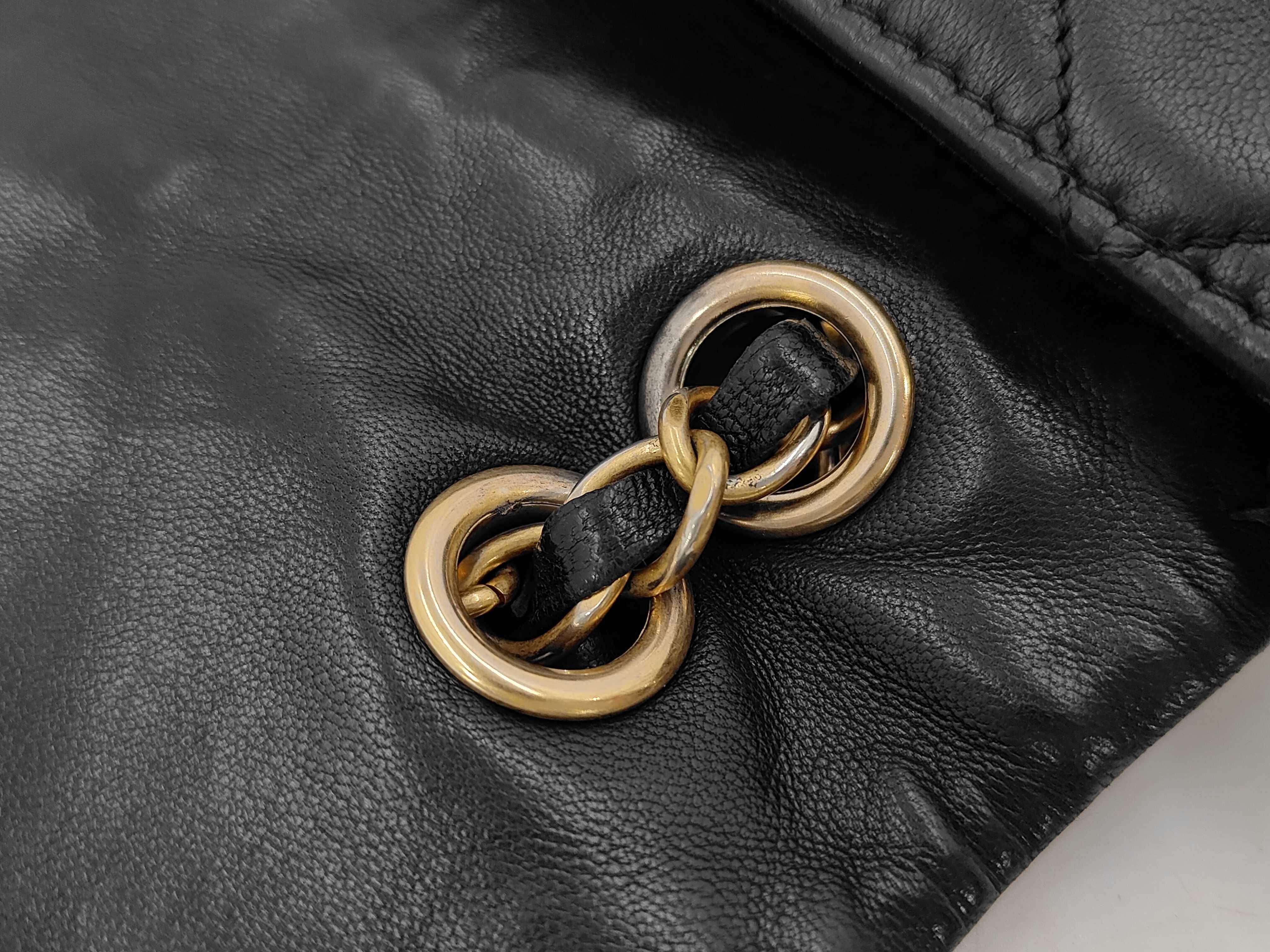 Matelassé Classic Flap Shoulder Bag — view 7
