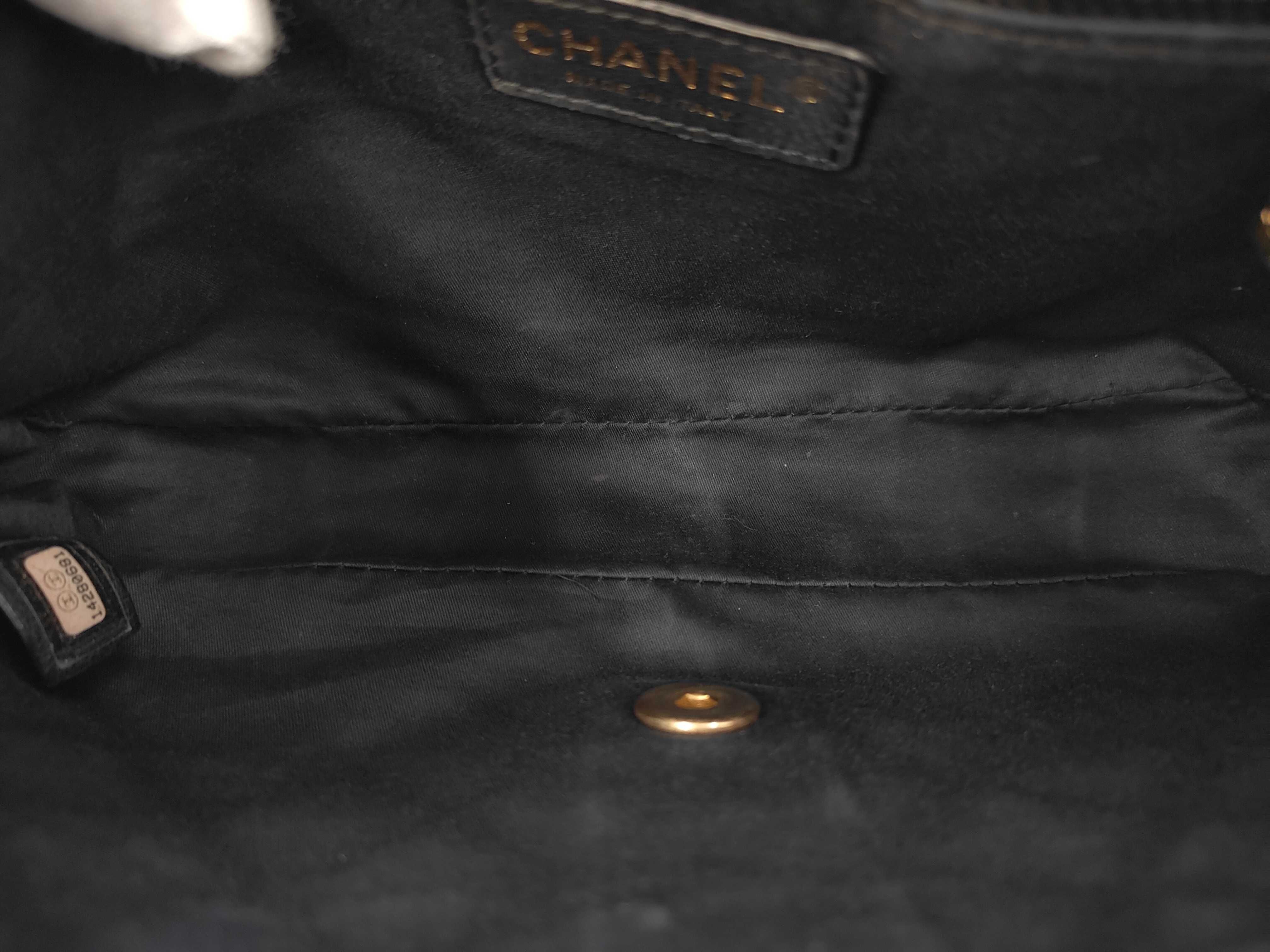 Matelassé Classic Flap Shoulder Bag — view 8