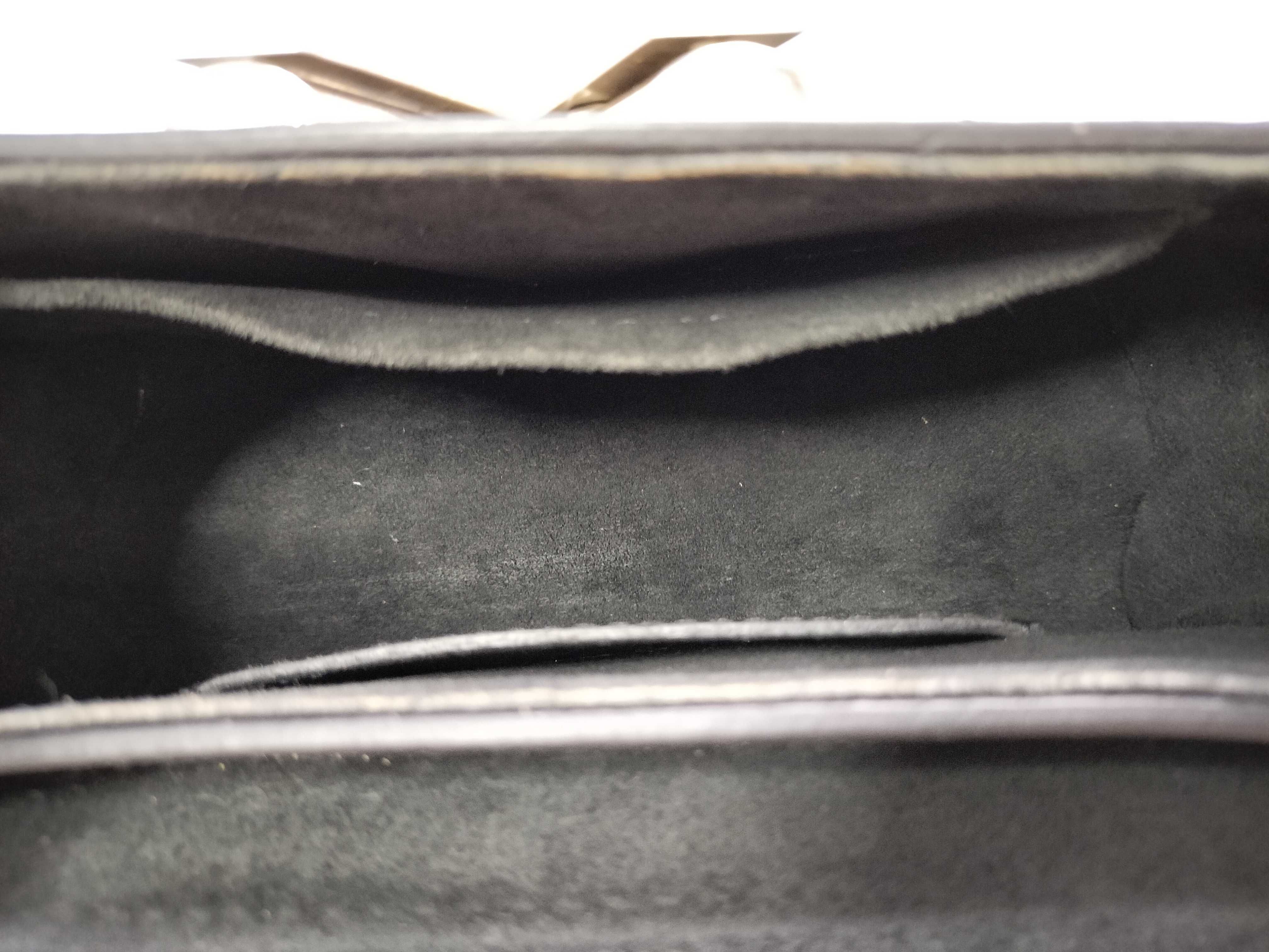 Twist Chain Shoulder Bag — view 7