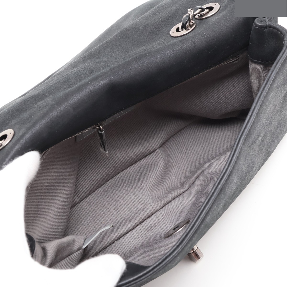 Matelassé Shoulder Bag, Coated Leather, Single Flap, Double — view 7