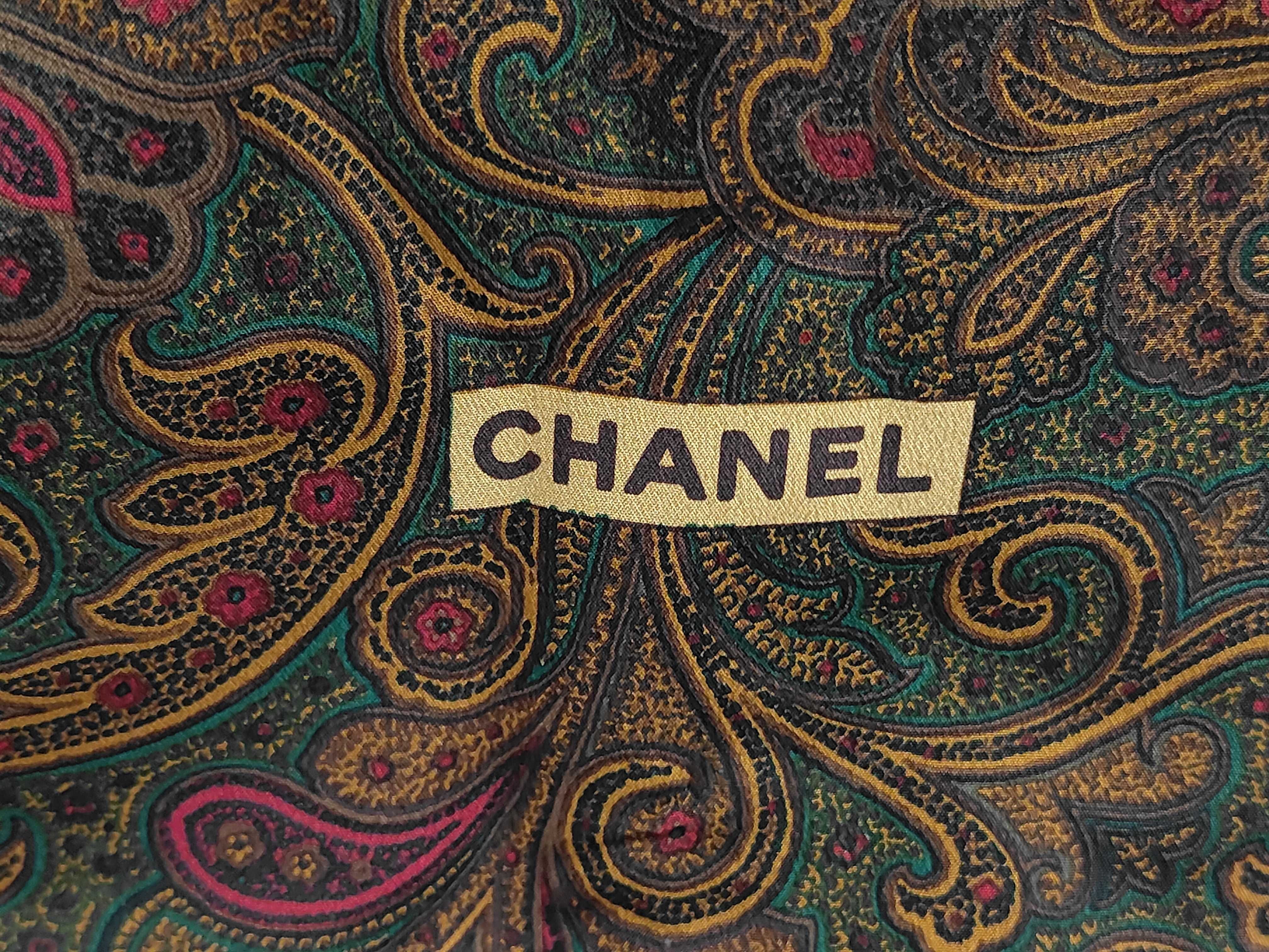 scarves and other accessories — view 3