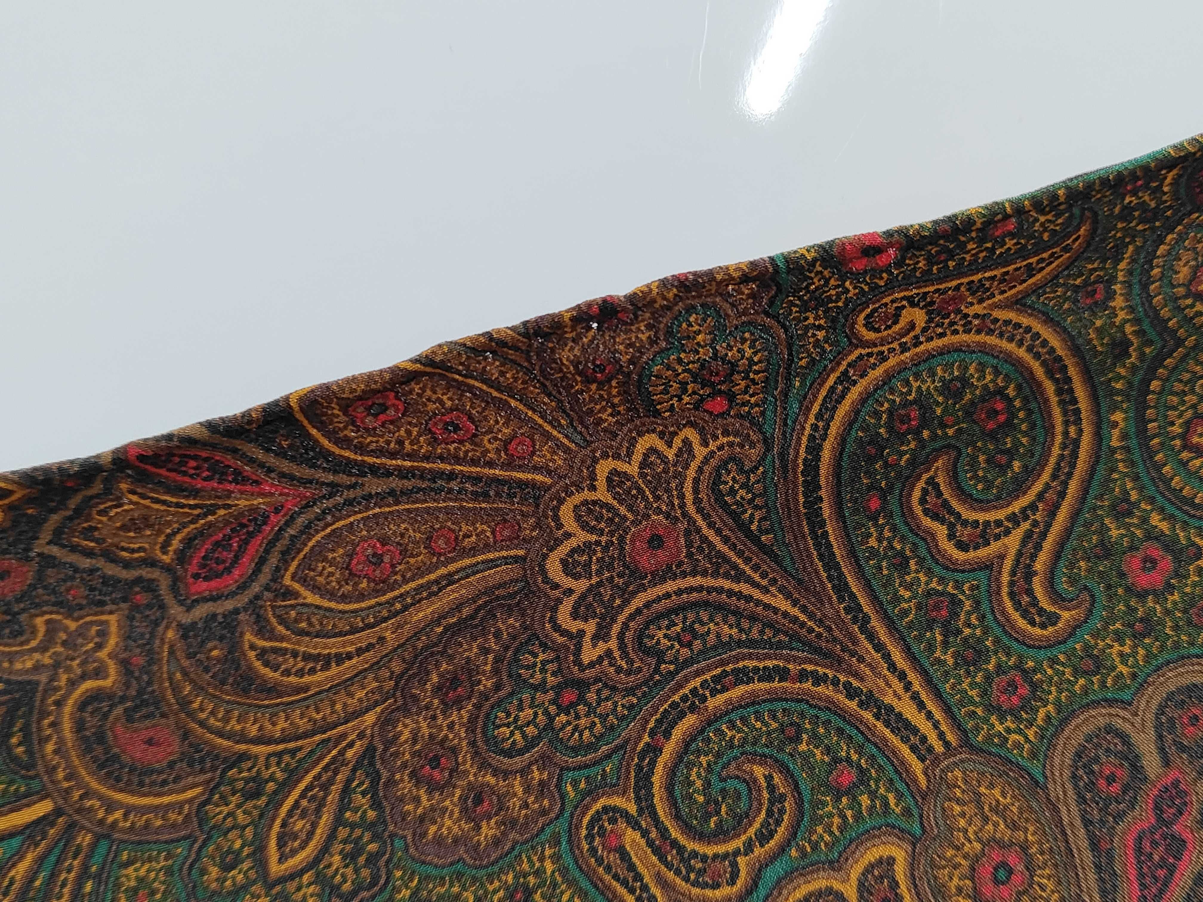 scarves and other accessories — view 6