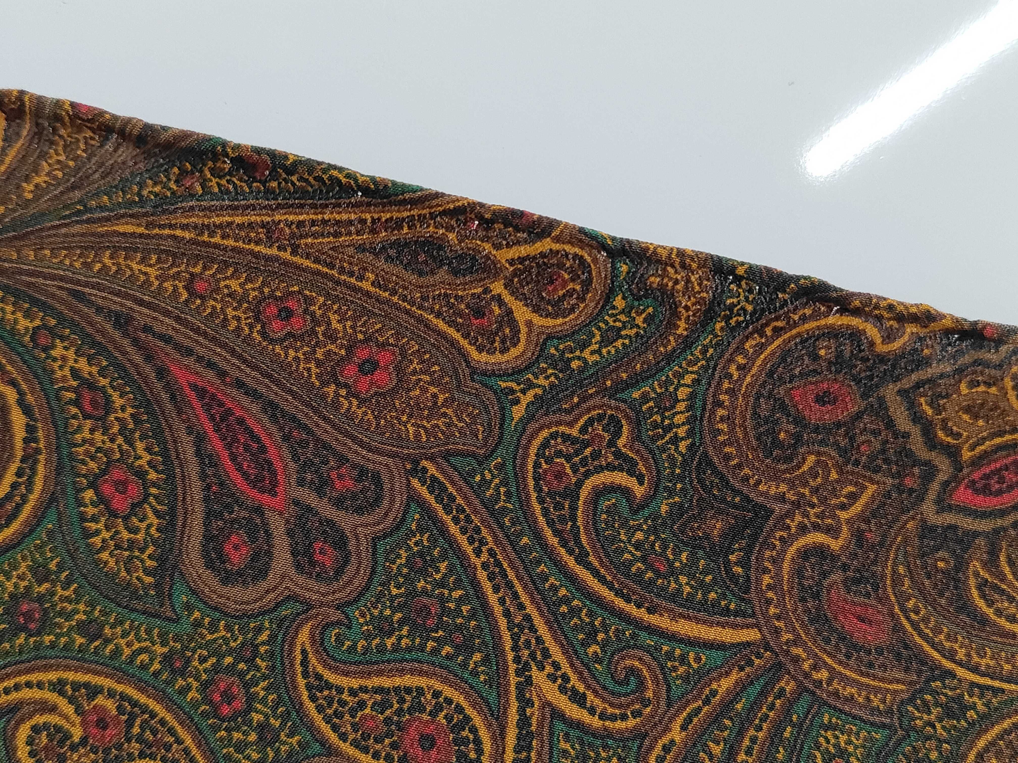 scarves and other accessories — view 7