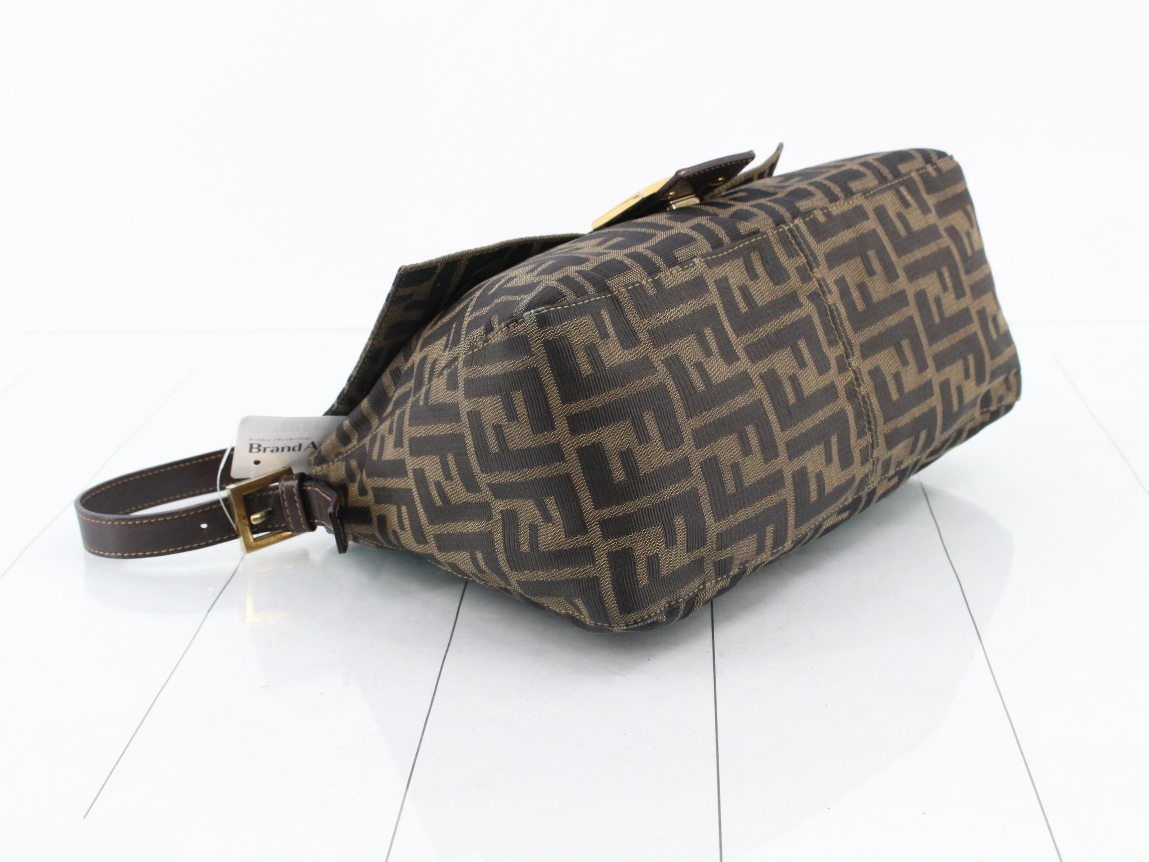 ZUCCA (Bag) - Mamma Bucket Shoulder Bag — view 5