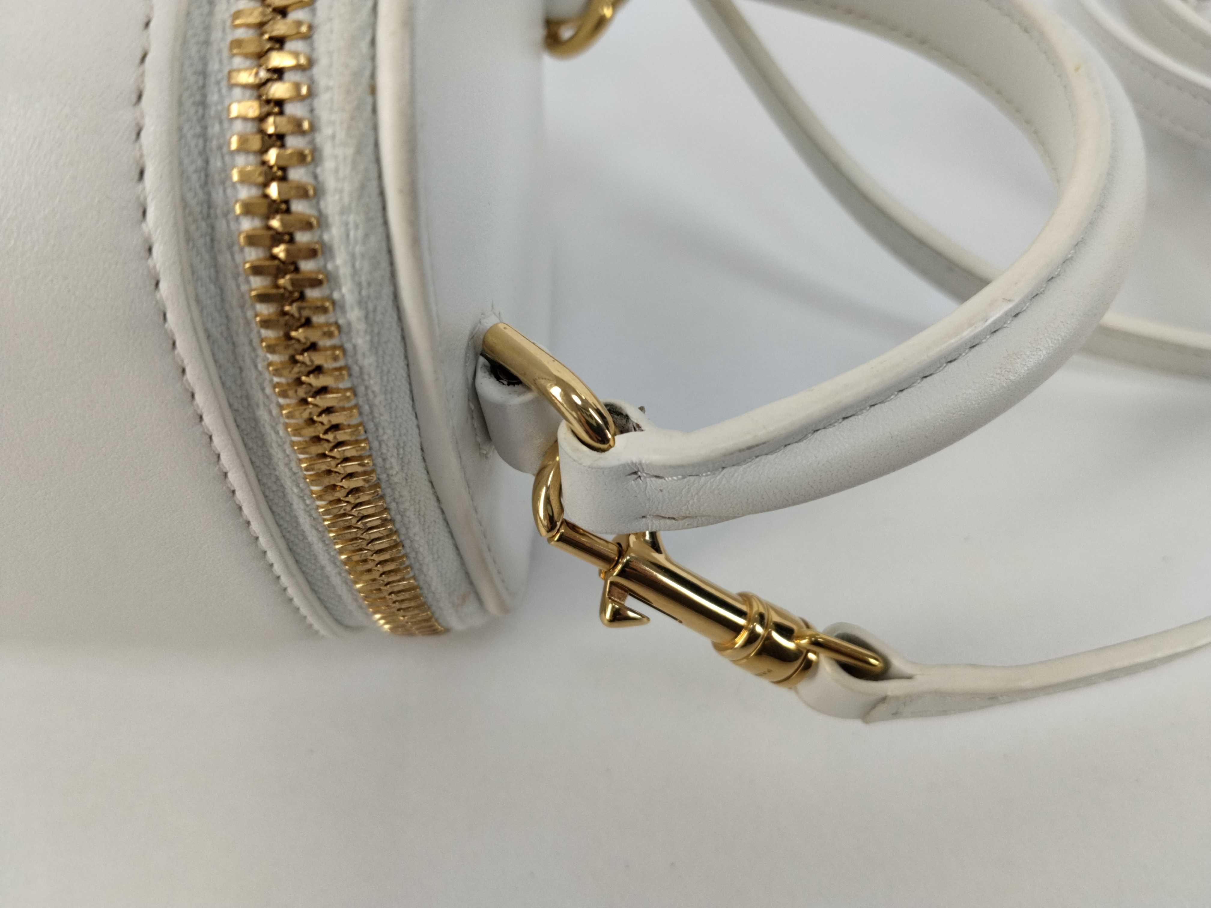 Triomphe Shoulder Bag — view 5