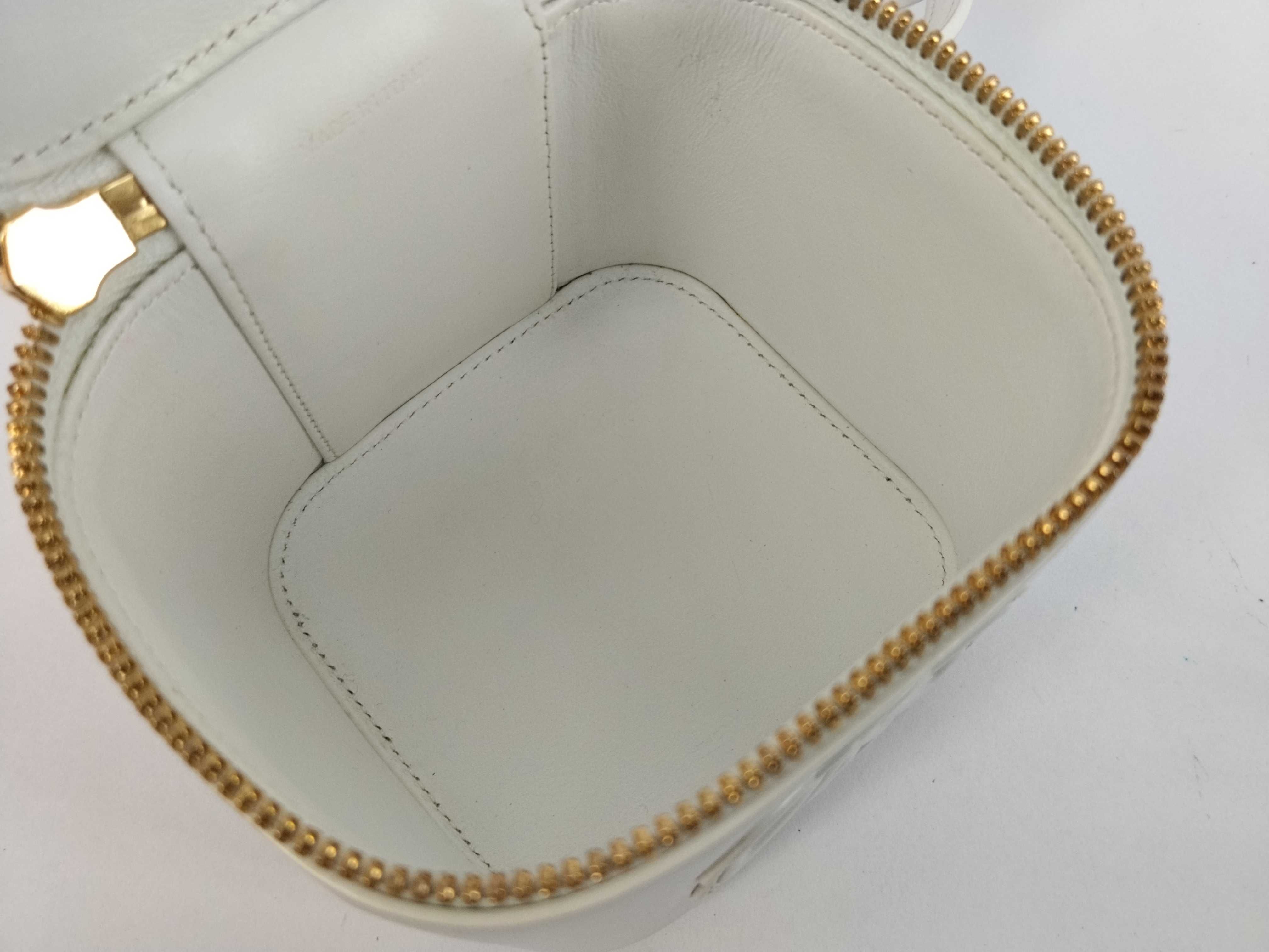 Triomphe Shoulder Bag — view 9
