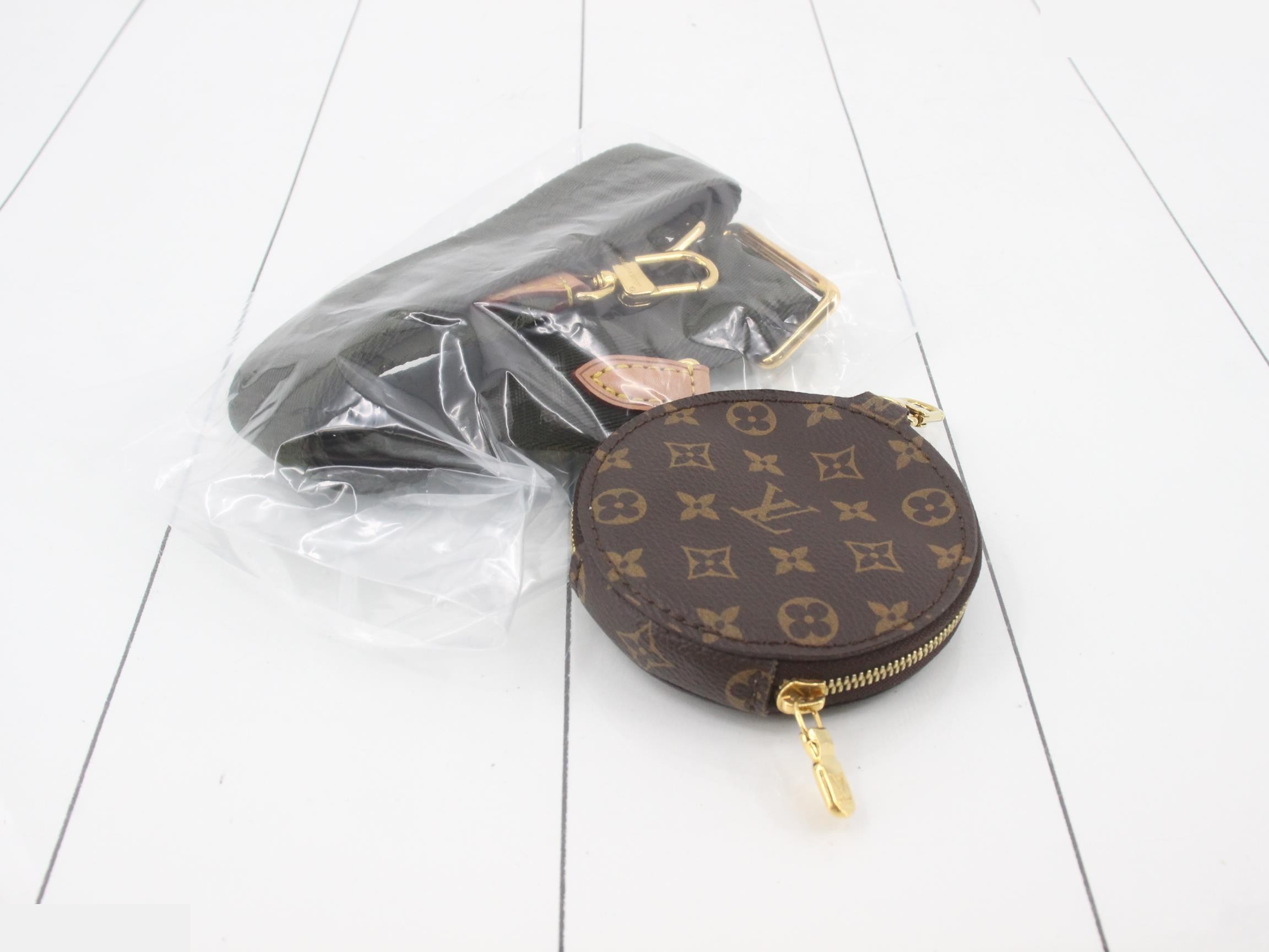 Multi Pochette Accessoires Khaki 2-Way Shoulder Bag — view 7