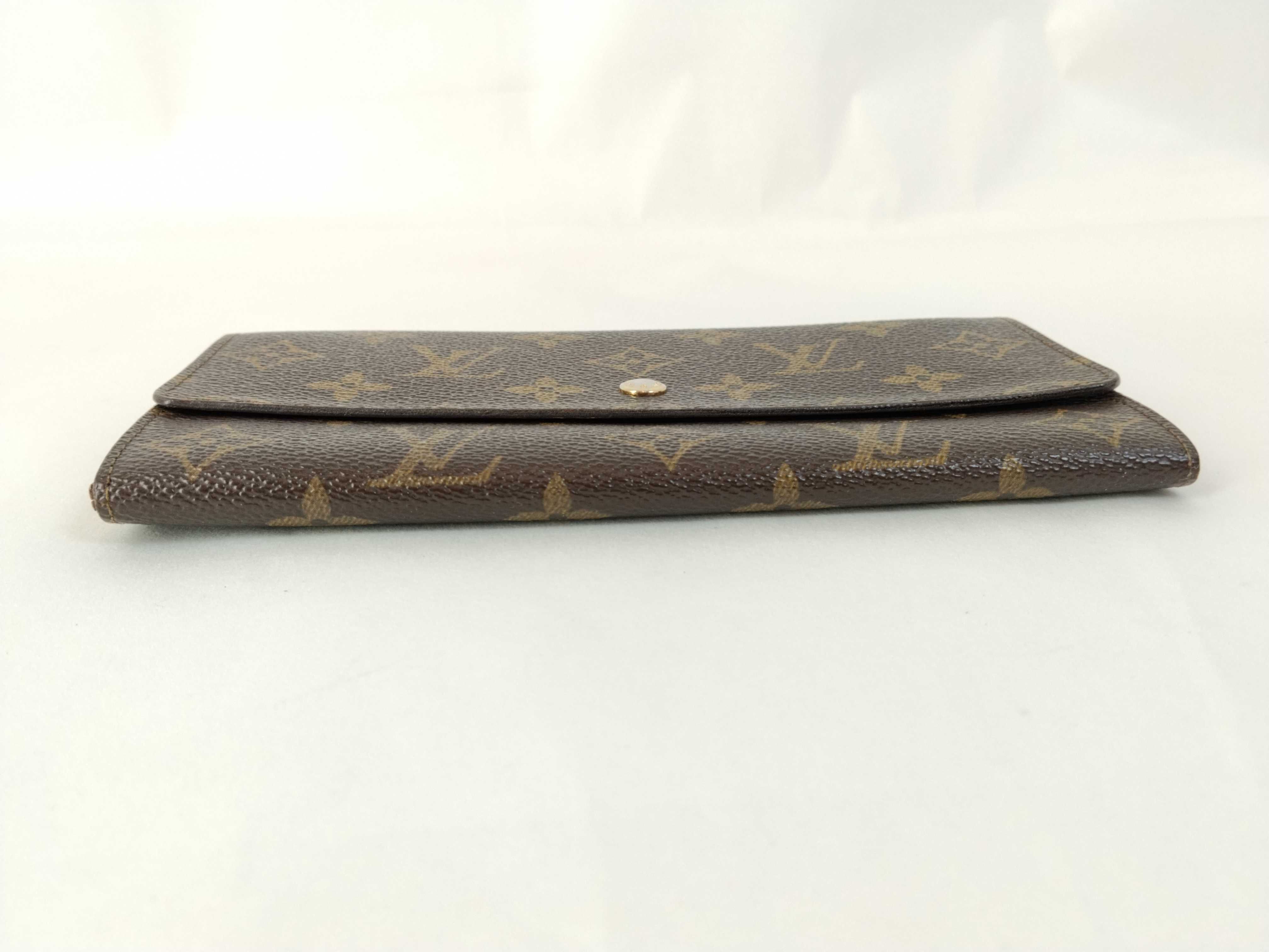 Monogram / Monogram / Pochette Porte Monnaie Credit / M61725 / Long Wallet / PVC Wallet — view 4
