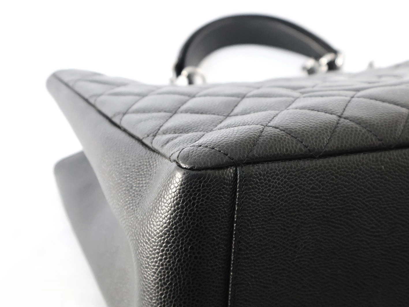 Caviar Skin GST Chain Tote Bag, Black — view 3