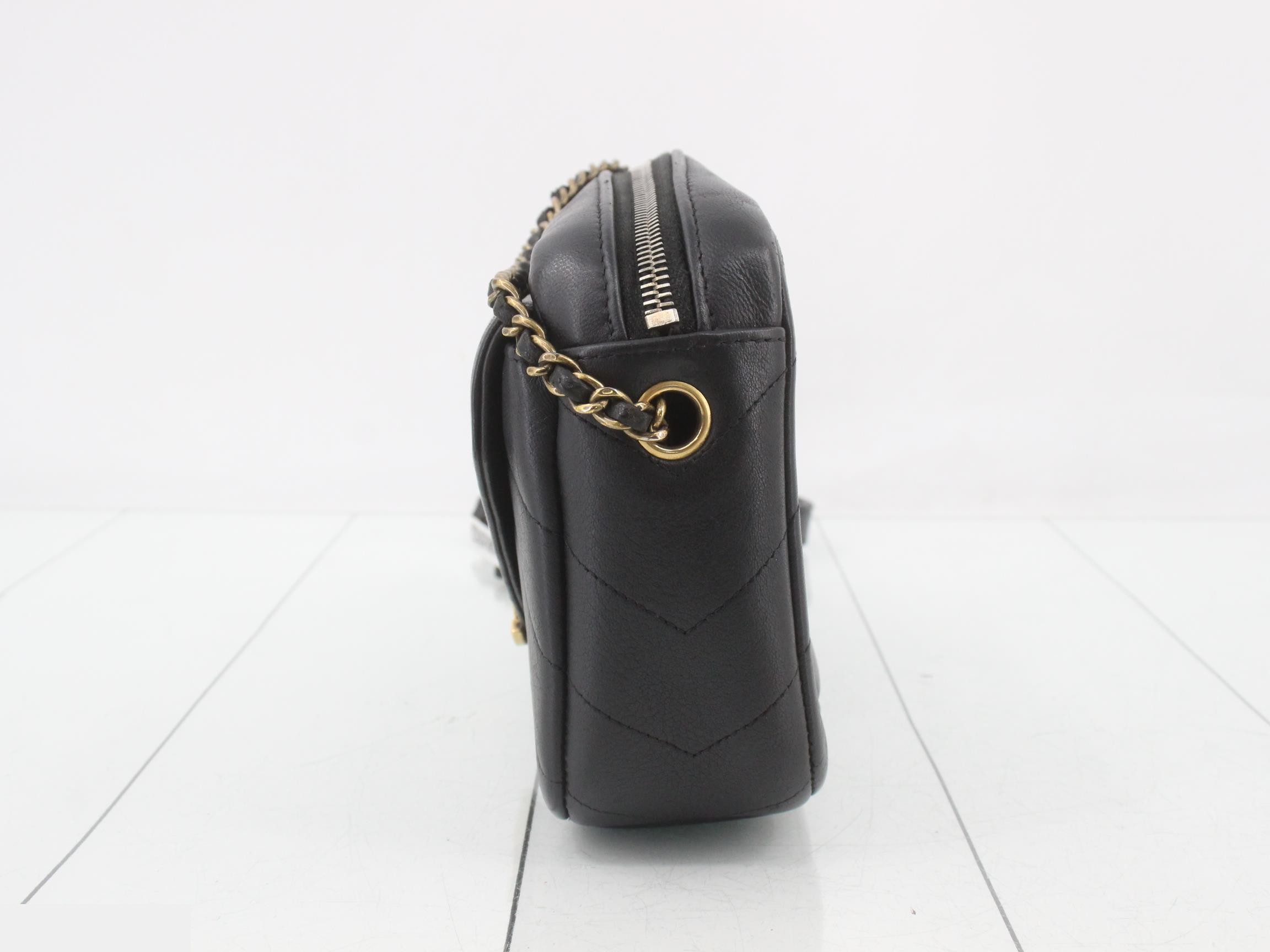 Shoulder bag — view 3