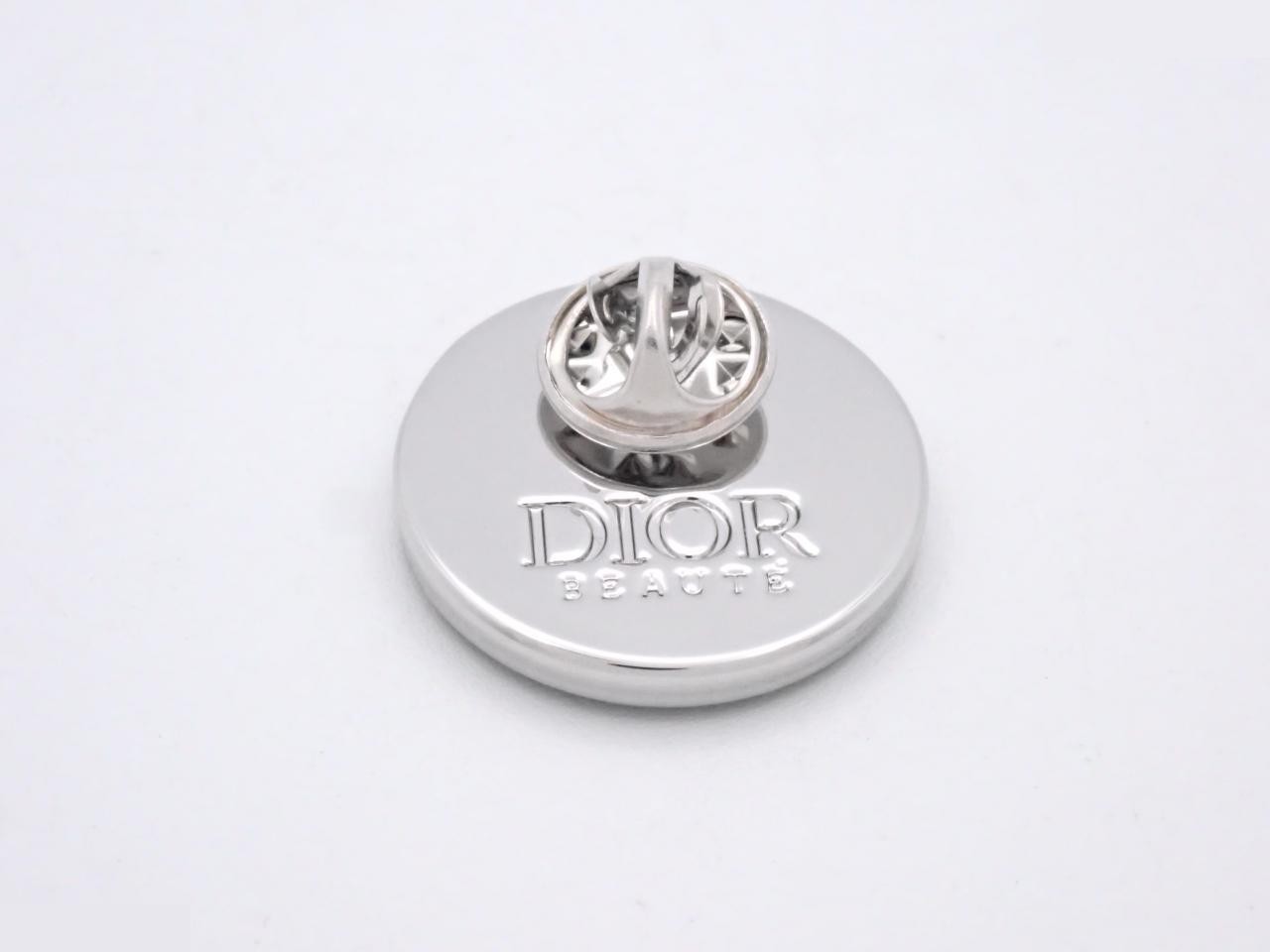 pin badge — view 2