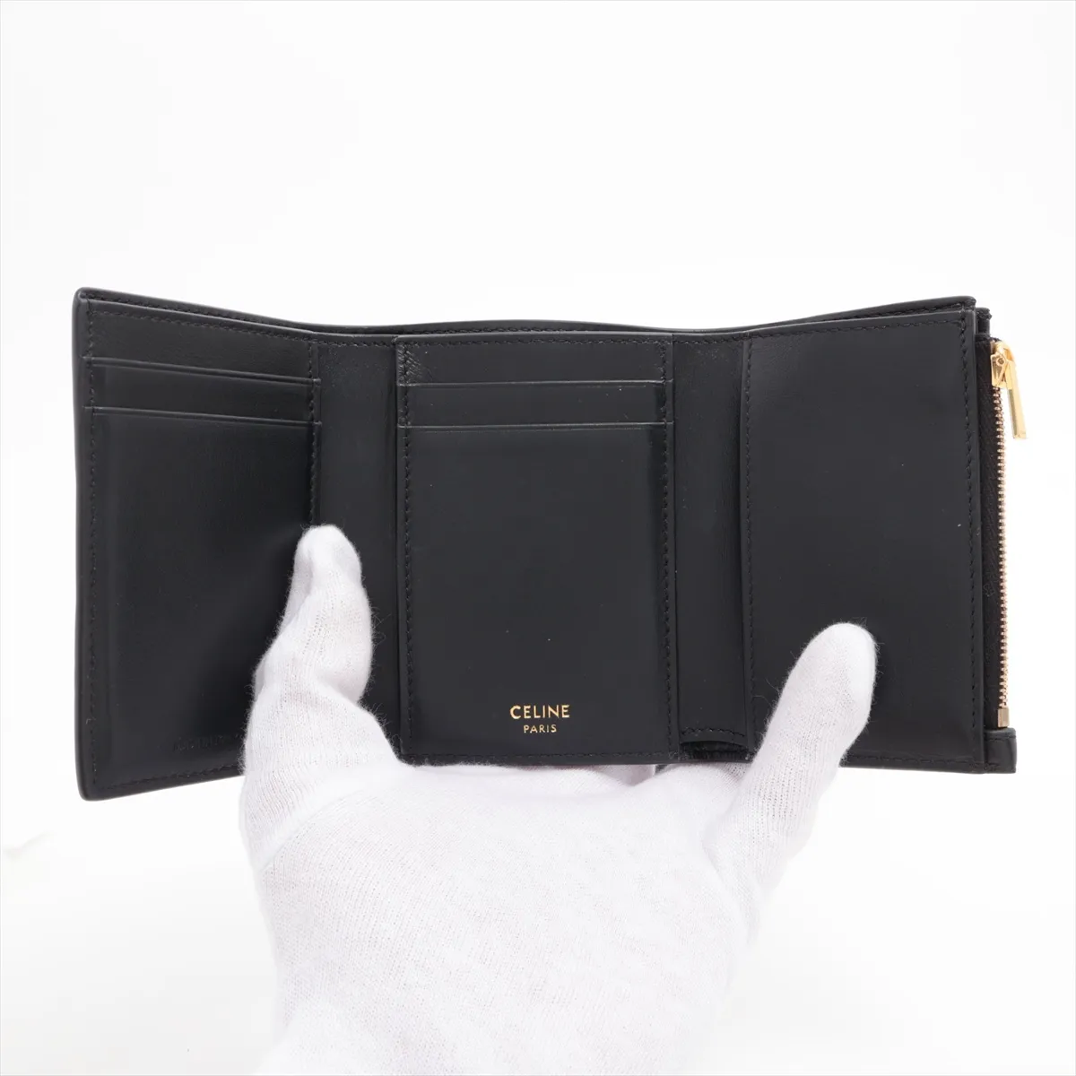 Triomphe Fine Strap Wallet Leather Compact Wallet Black — view 4