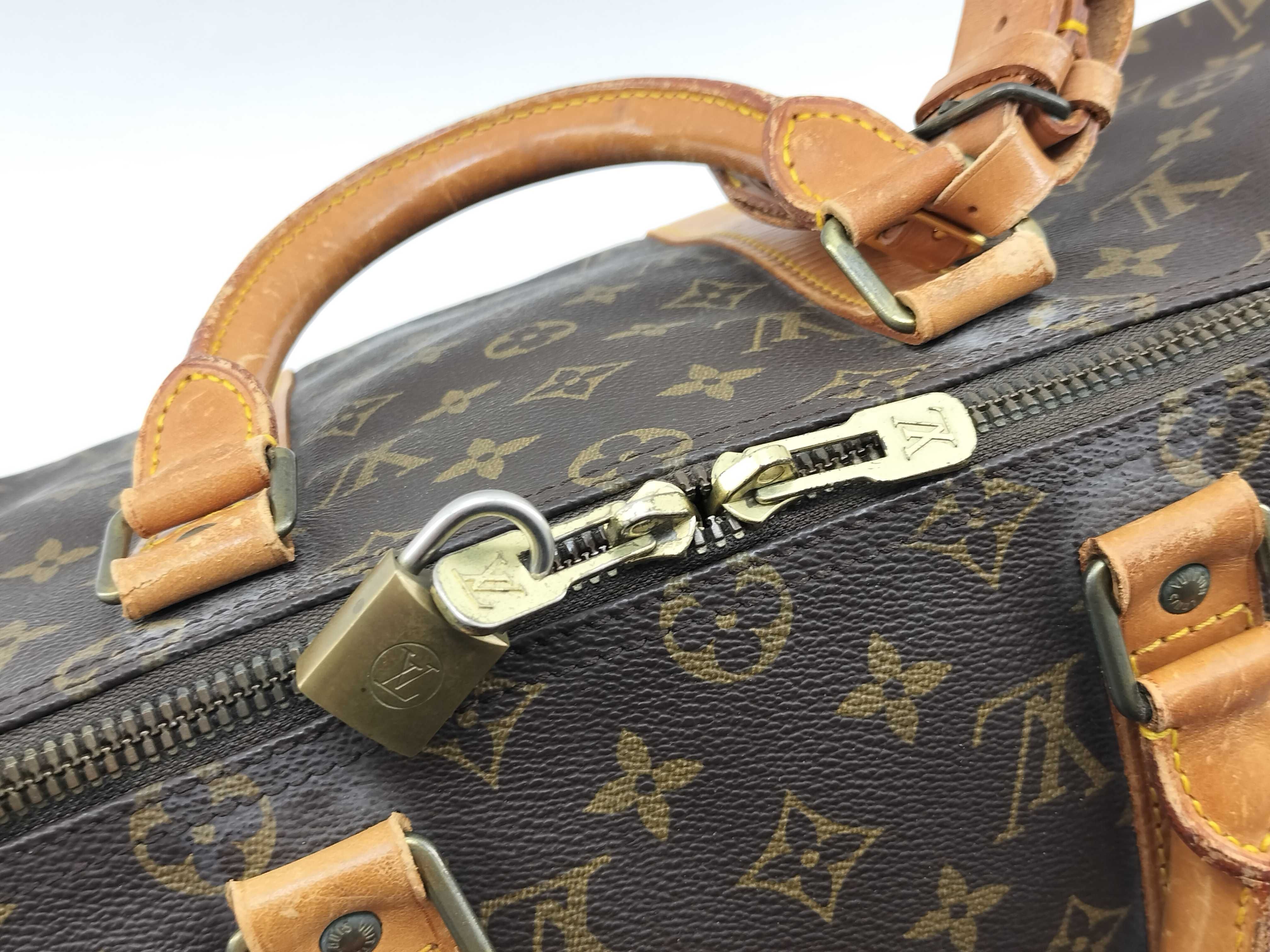 Monogram — view 11