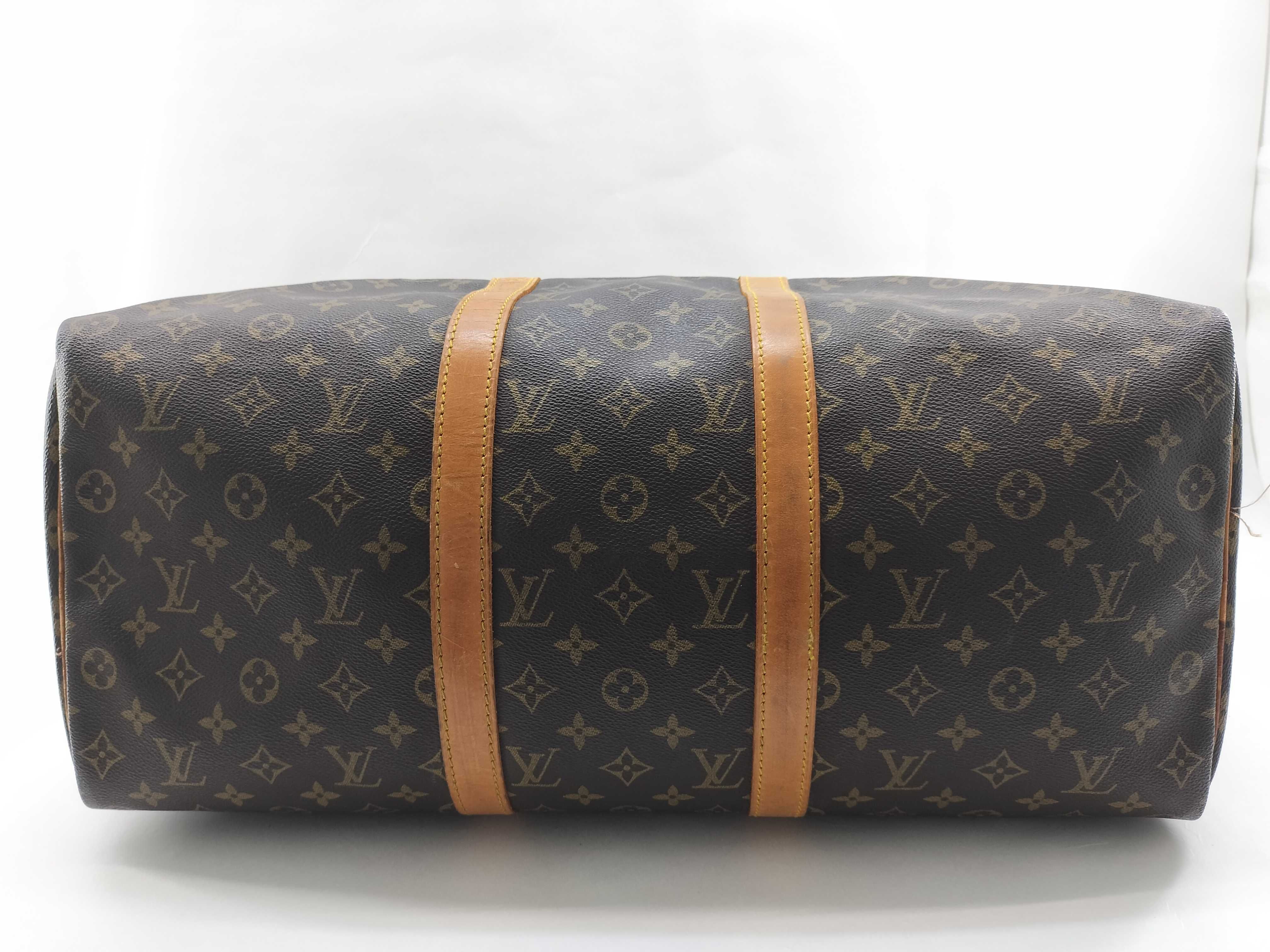 Monogram — view 8