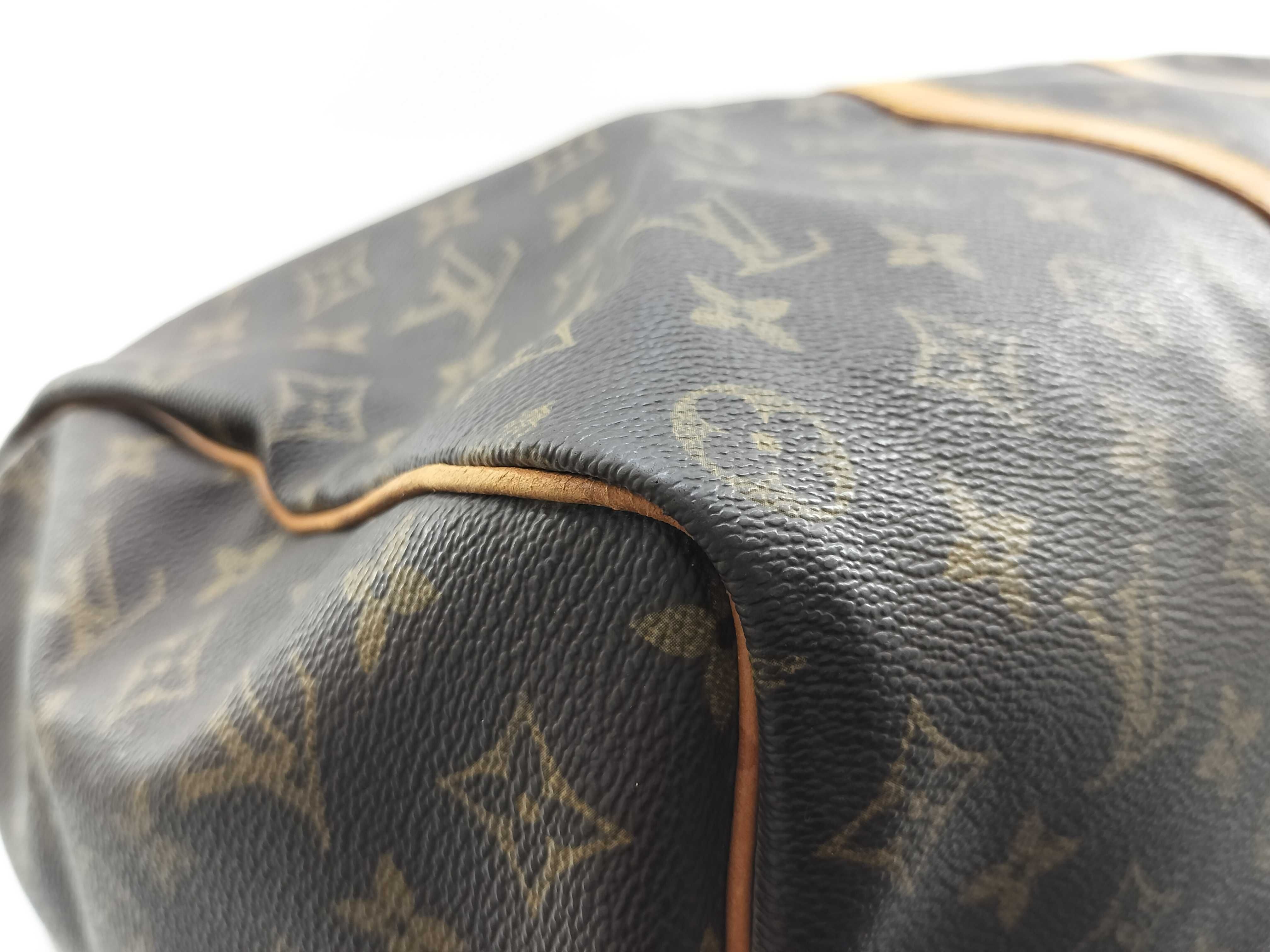 Monogram — view 9