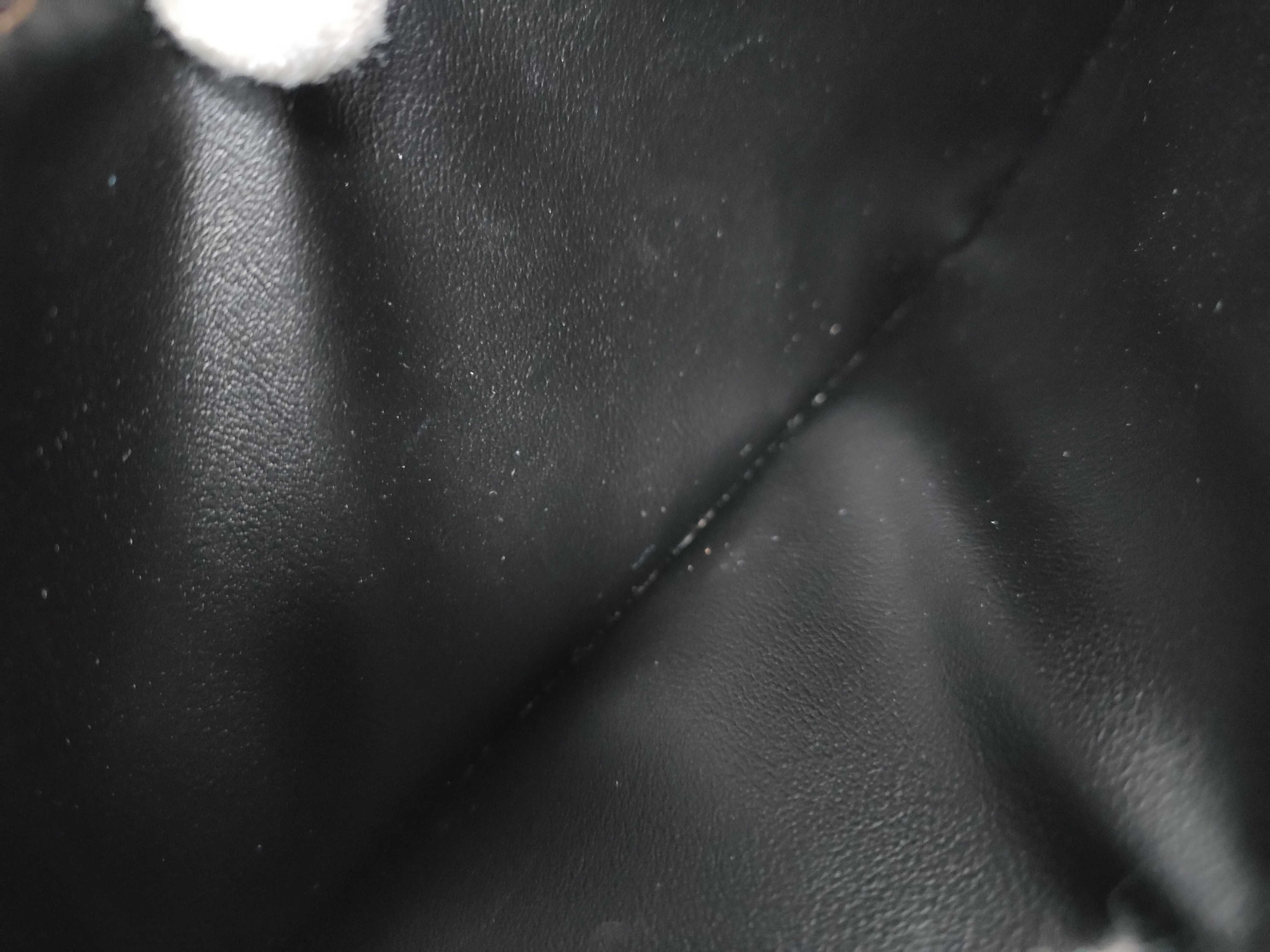 LV Utah Round Zip Wallet — view 13