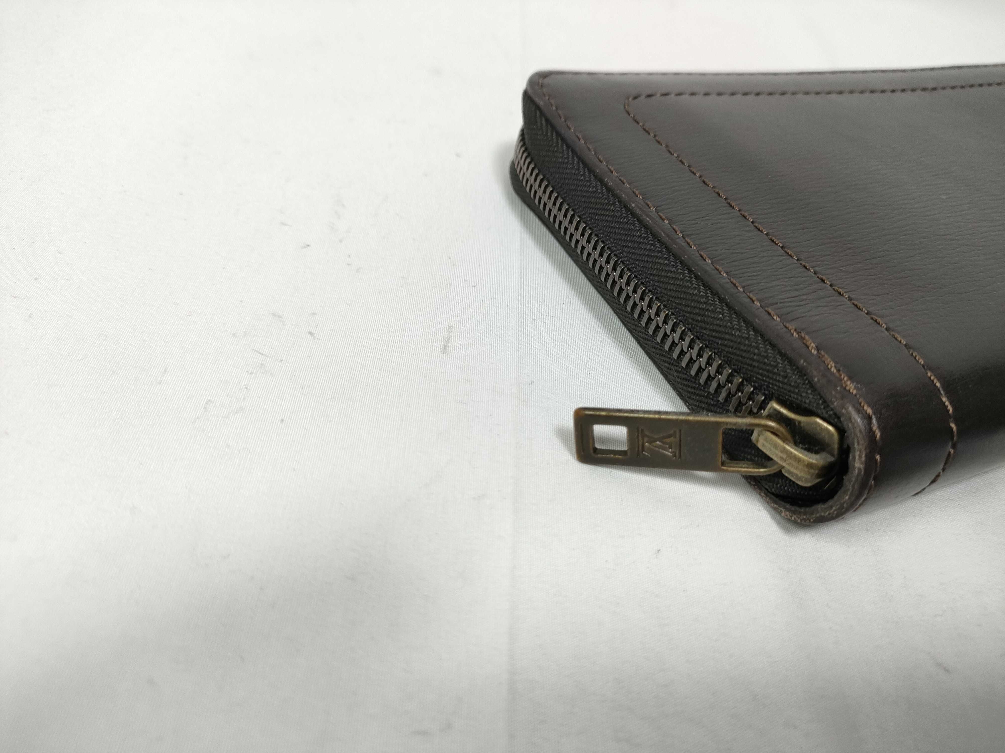 LV Utah Round Zip Wallet — view 6