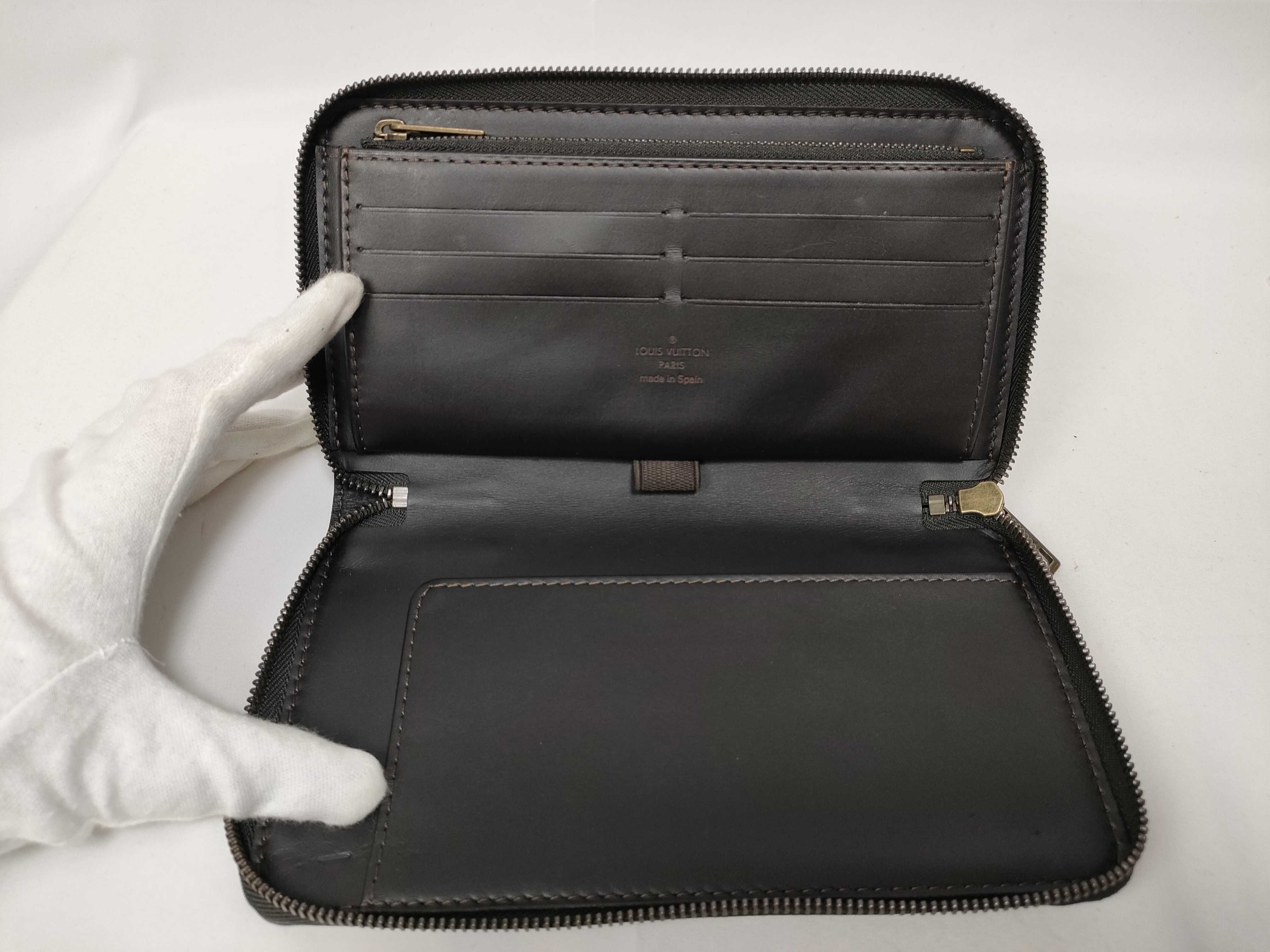 LV Utah Round Zip Wallet — view 9