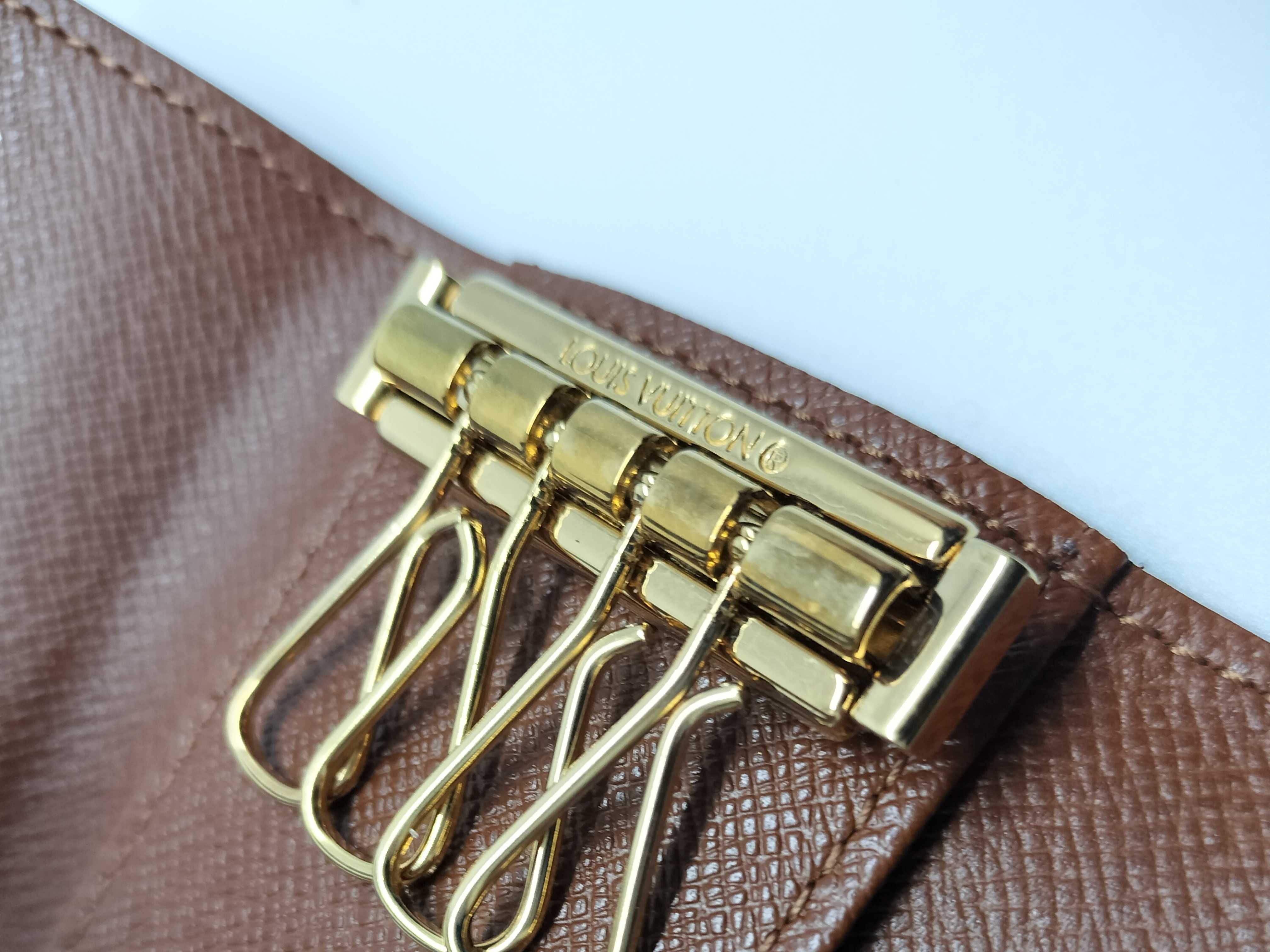 Monogram M62631 Multicle 4 Key Case/Keychain — view 7