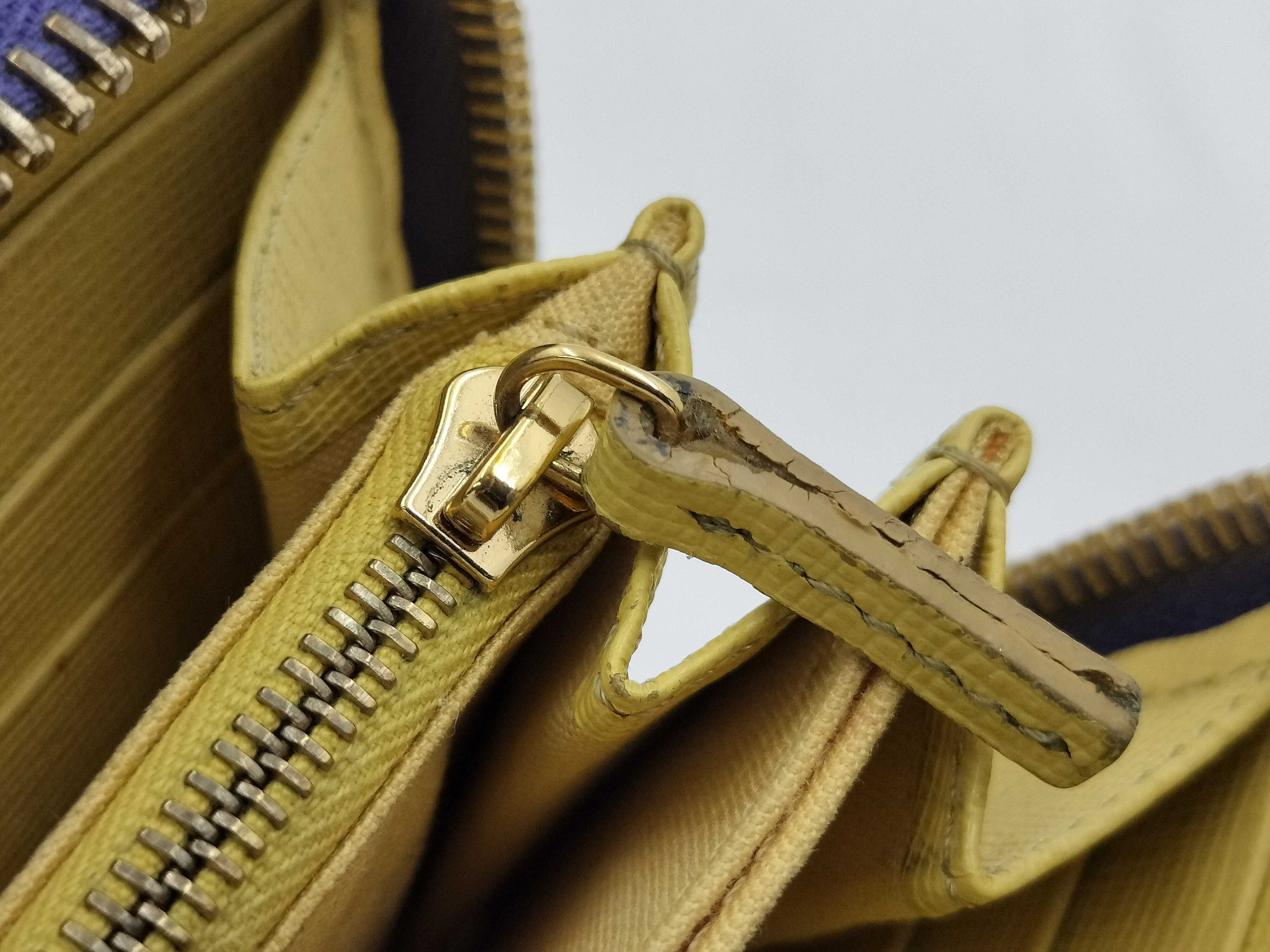 Round Zipper Logo Wallet — view 12