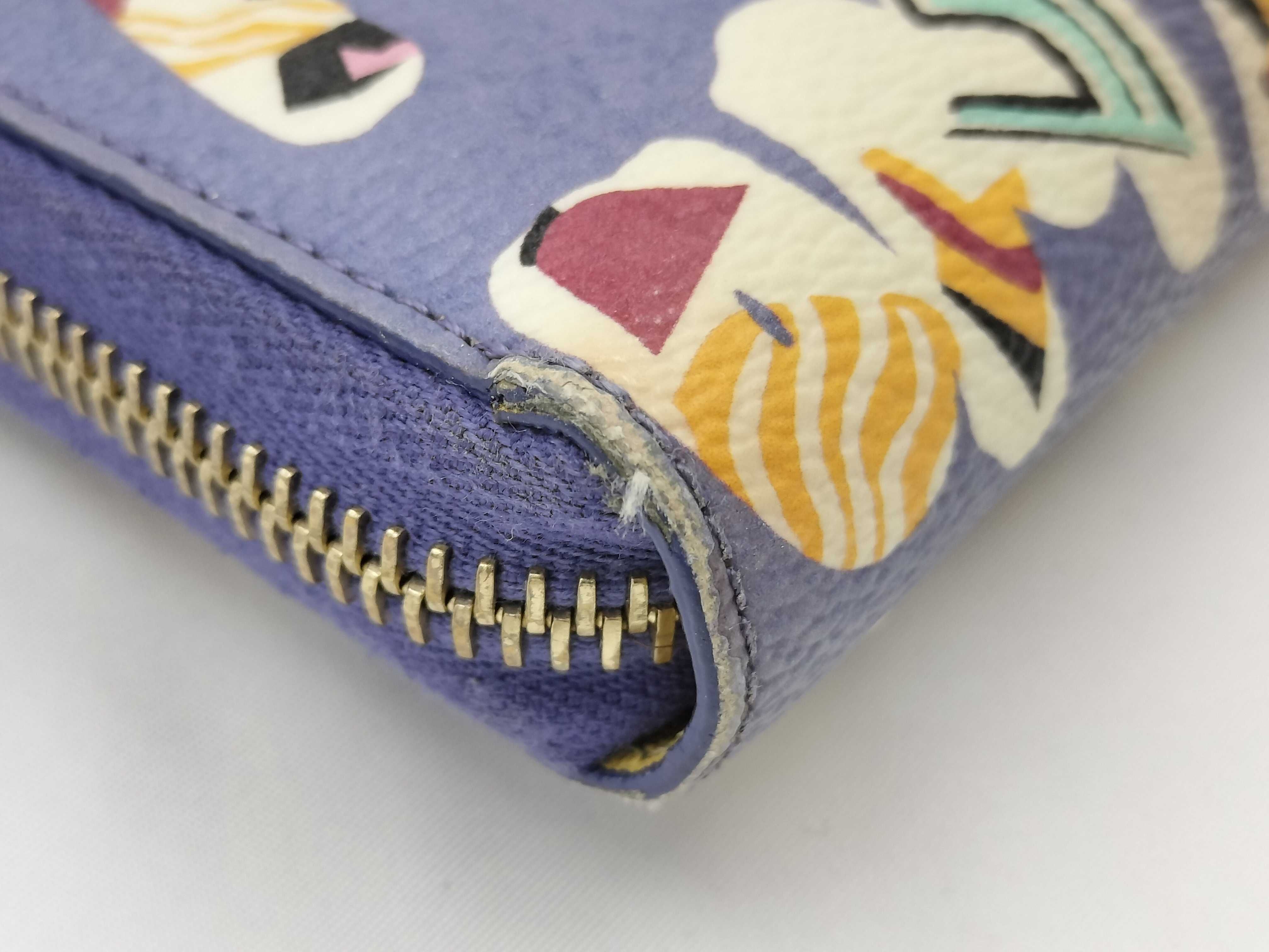 Round Zipper Logo Wallet — view 7
