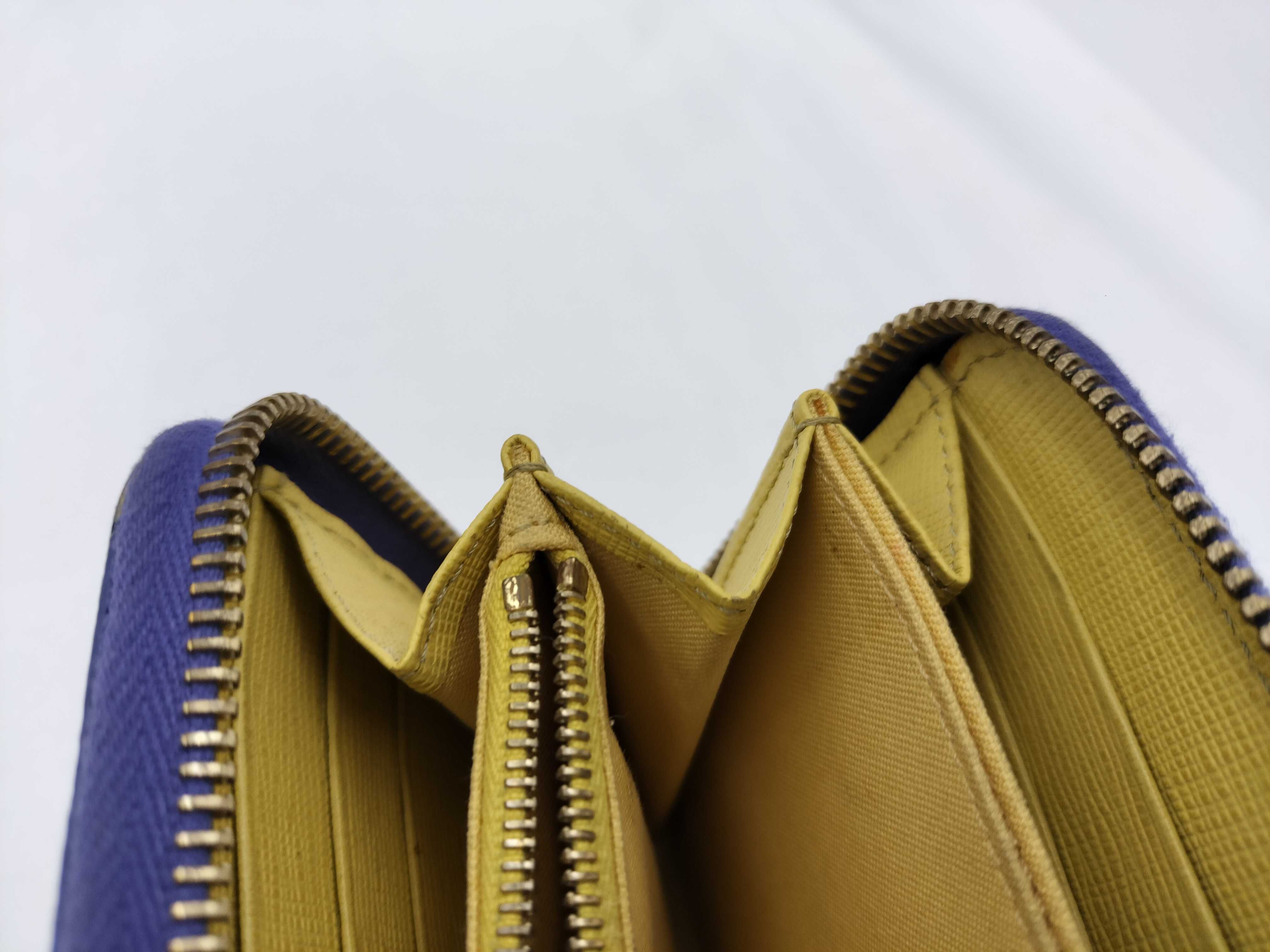 Round Zipper Logo Wallet — view 10