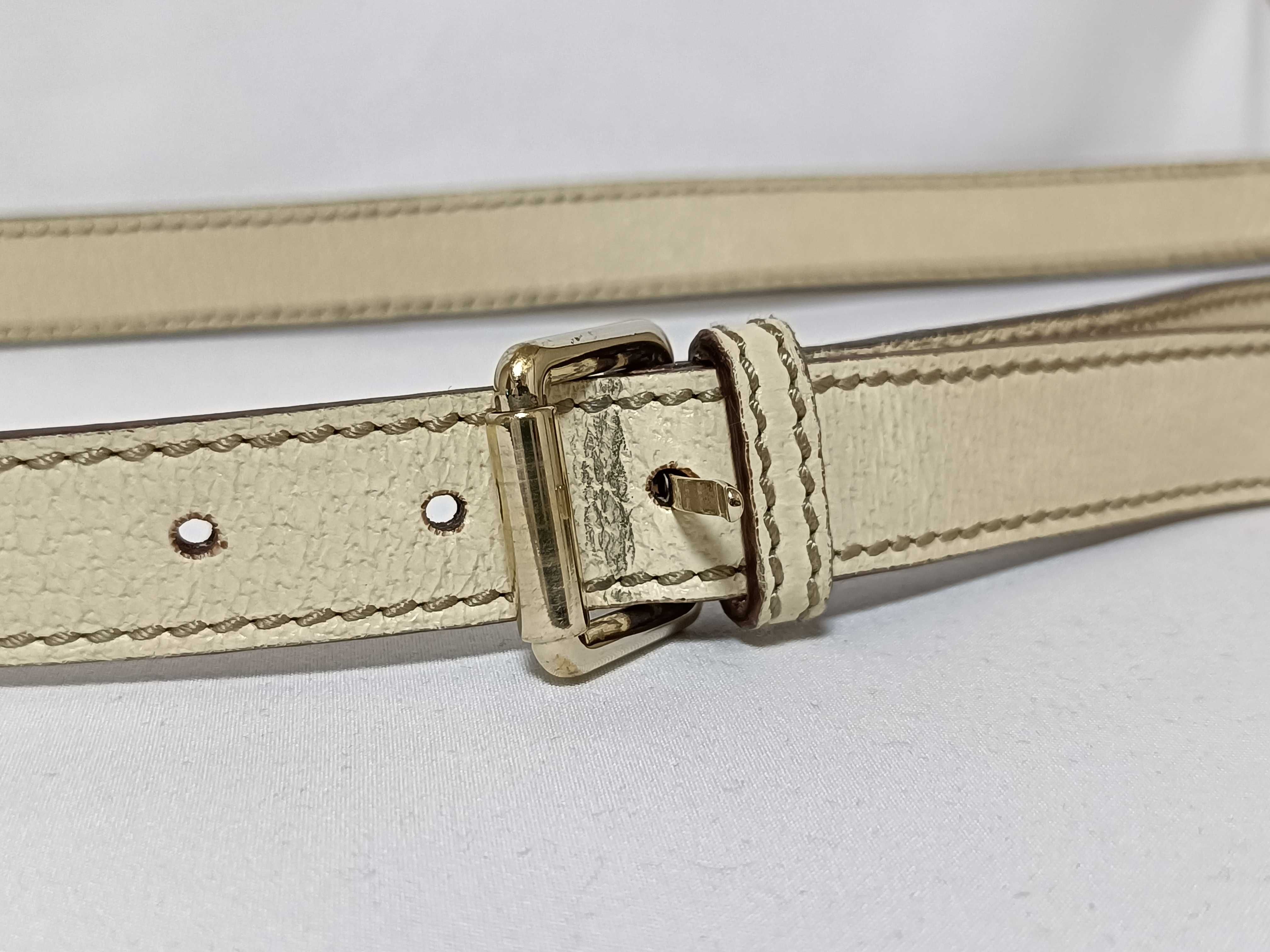 GG Canvas Shoulder Bag — view 4