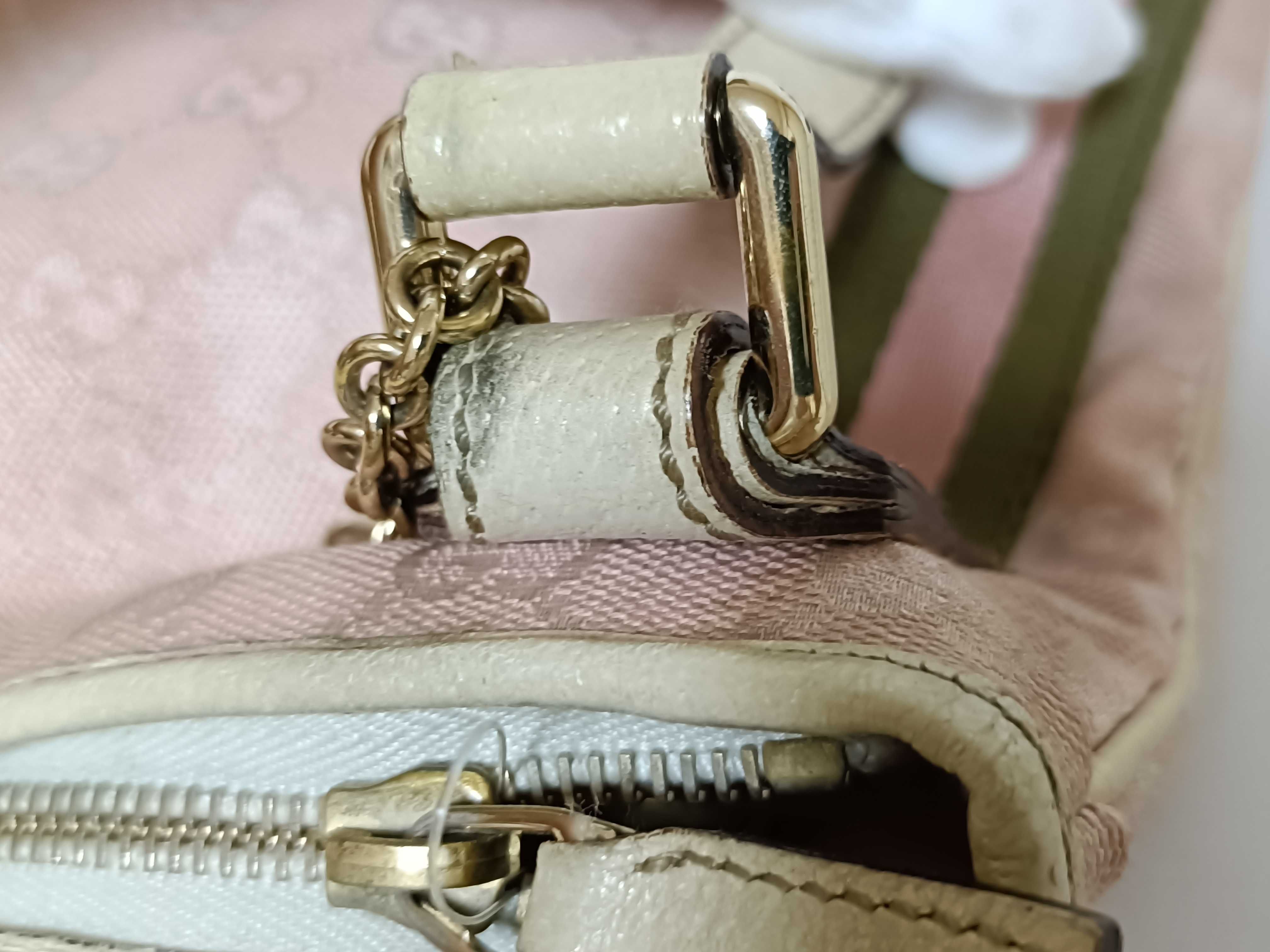 GG Canvas Shoulder Bag — view 5