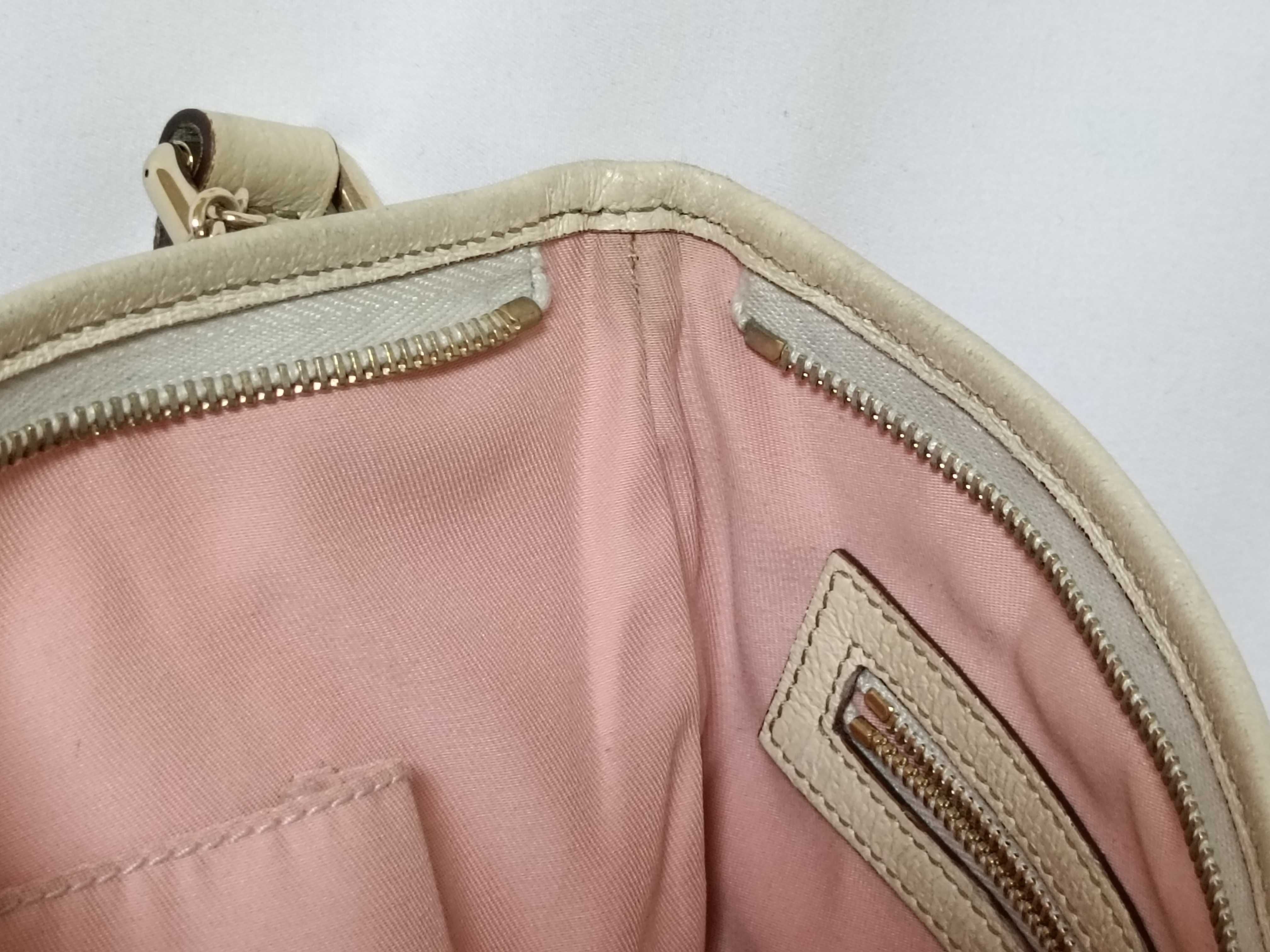 GG Canvas Shoulder Bag — view 10