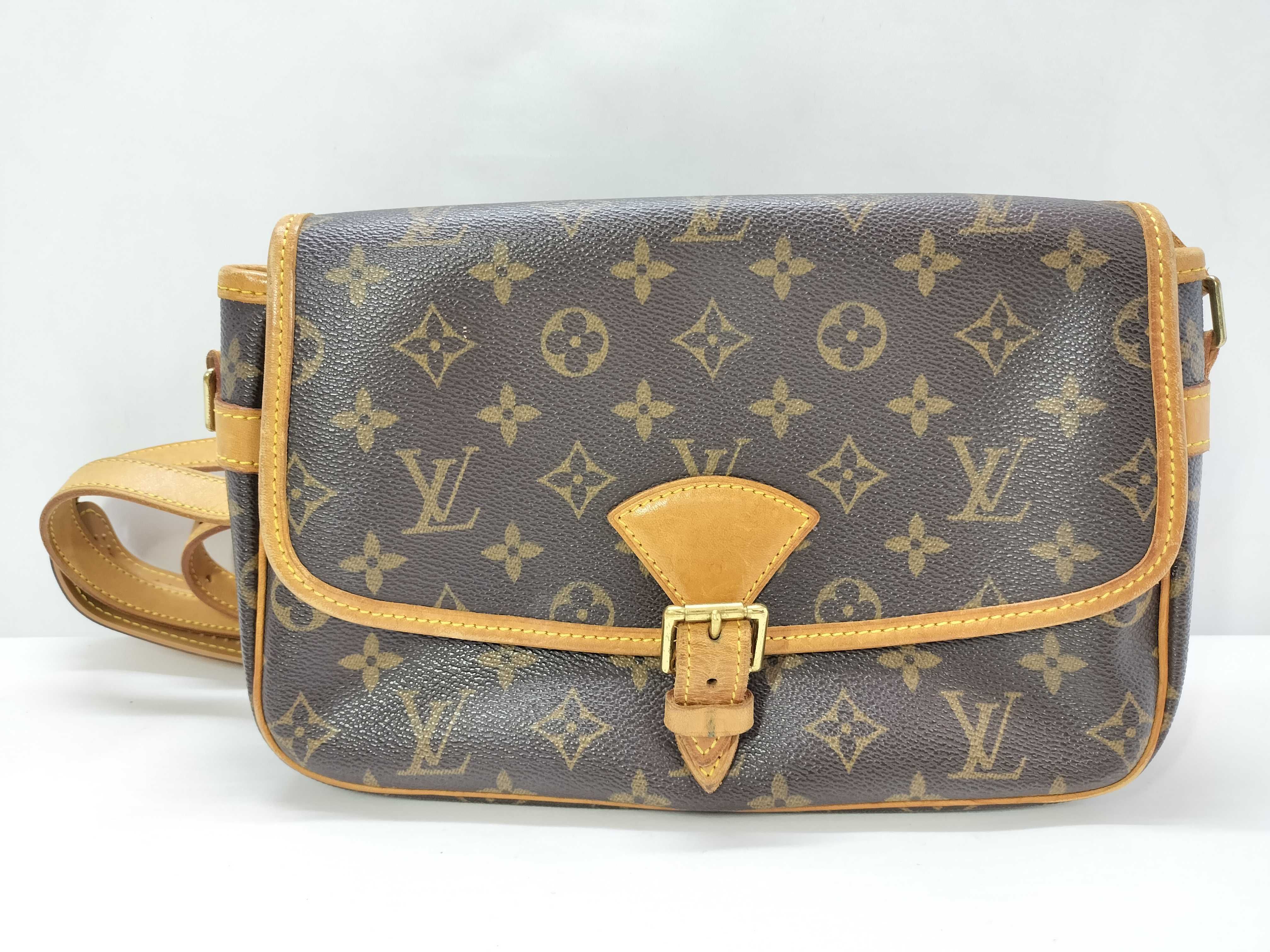 Monogram DU- Monogram Solonge M42250 Shoulder Bag