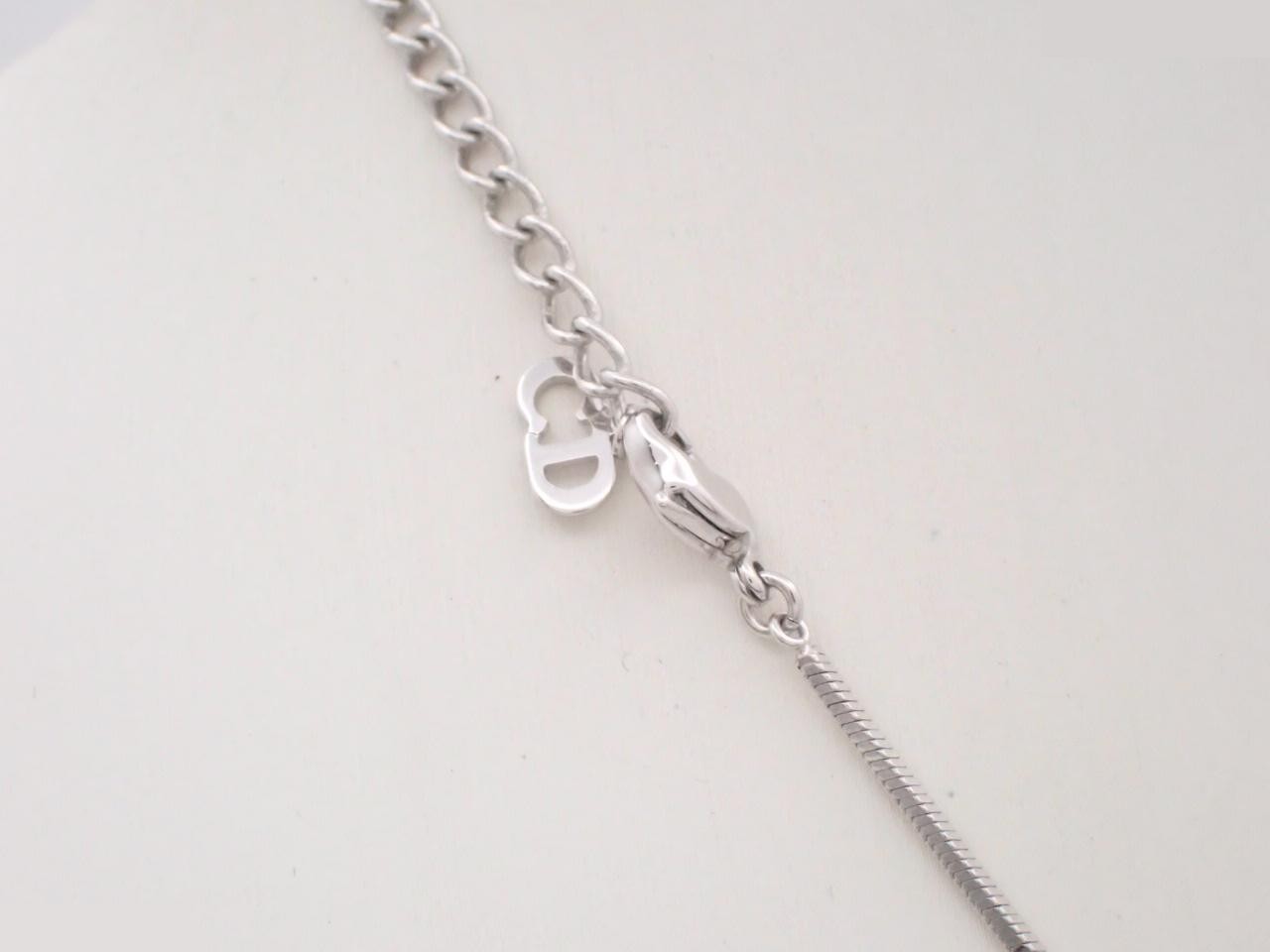 Other line: Precious metals, necklaces, pendants, neck circumference approximately 48cm. — view 2