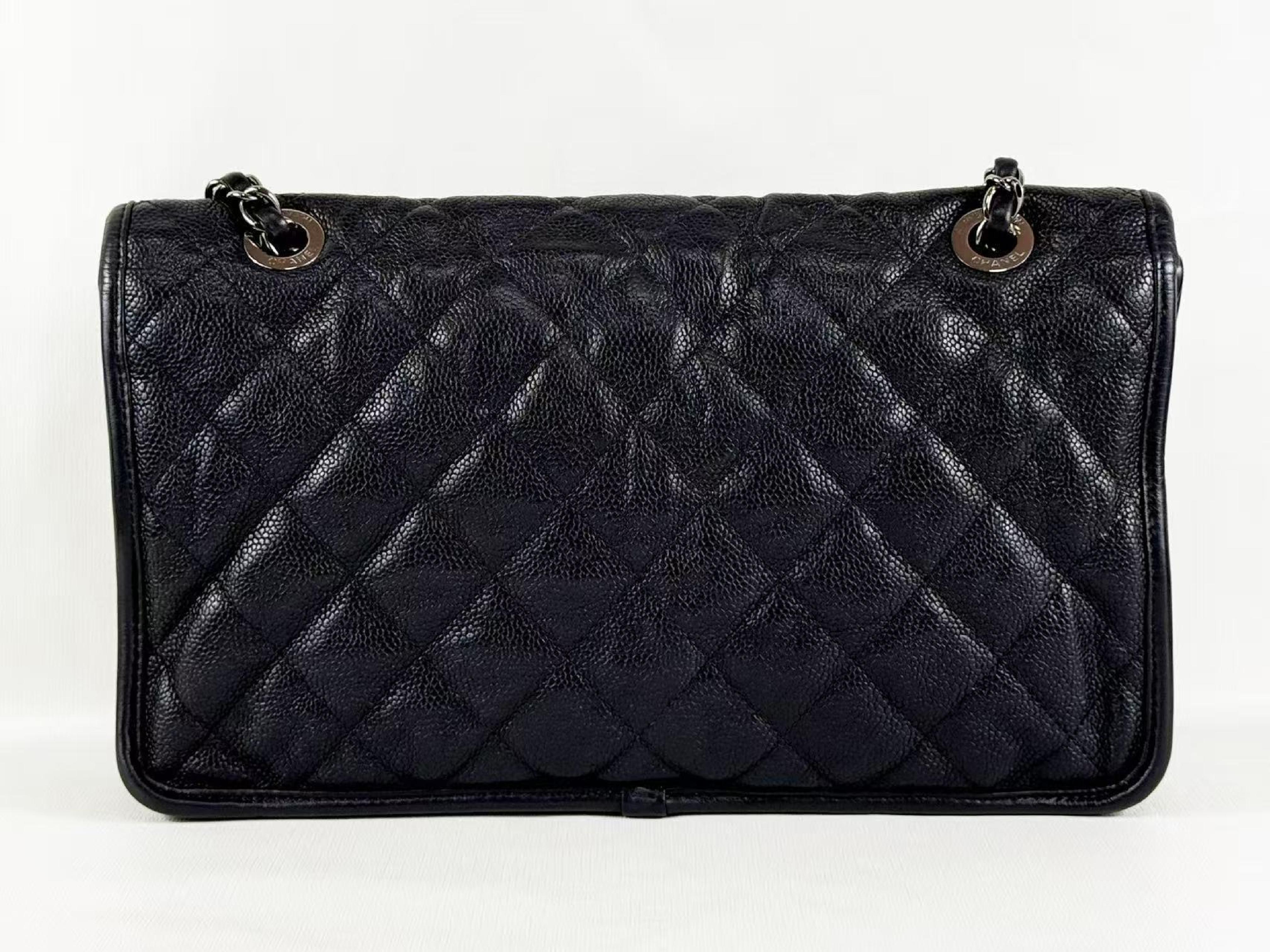Black Caviar Skin French Riviera Shoulder Bag, W28/H18/D6cm (approx.), serial number in the 19 range, with dust bag and seal, silver hardware, 19920653. — view 5