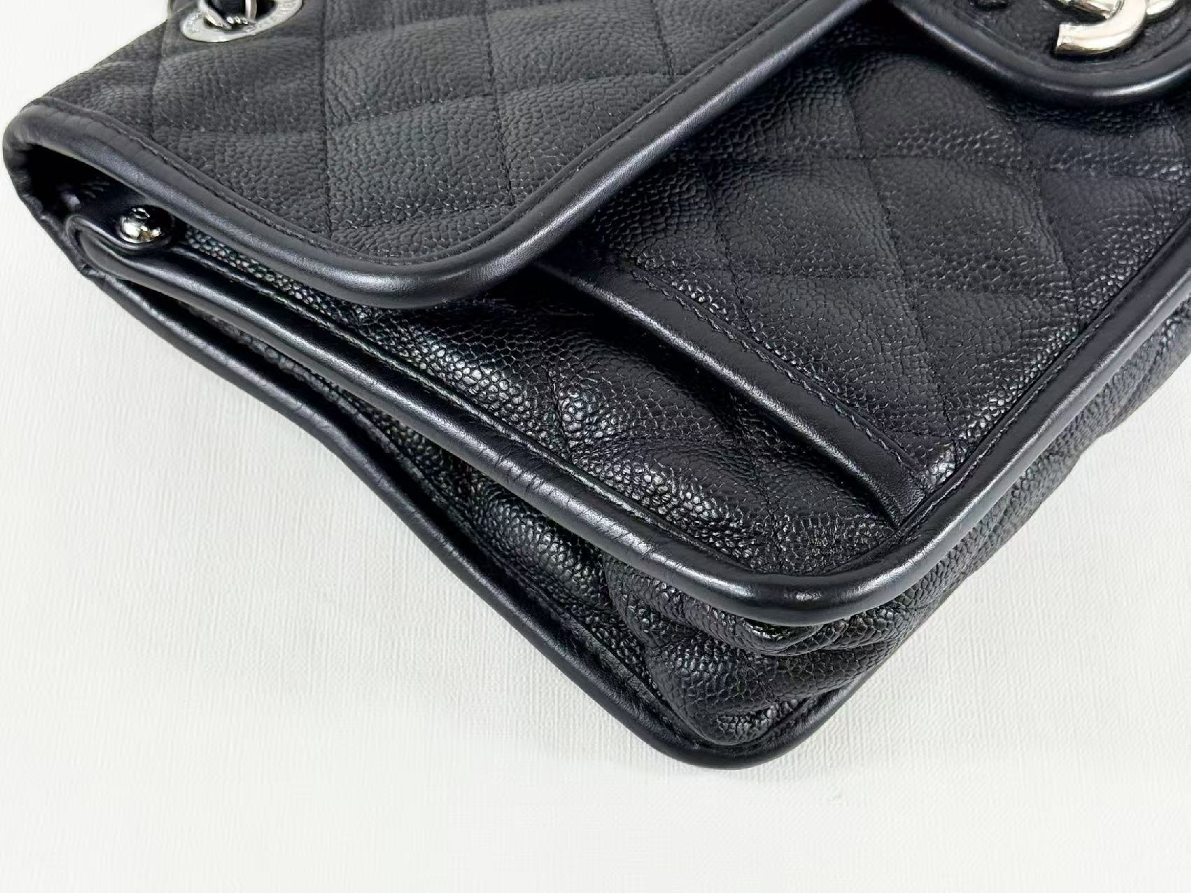 Black Caviar Skin French Riviera Shoulder Bag, W28/H18/D6cm (approx.), serial number in the 19 range, with dust bag and seal, silver hardware, 19920653. — view 8