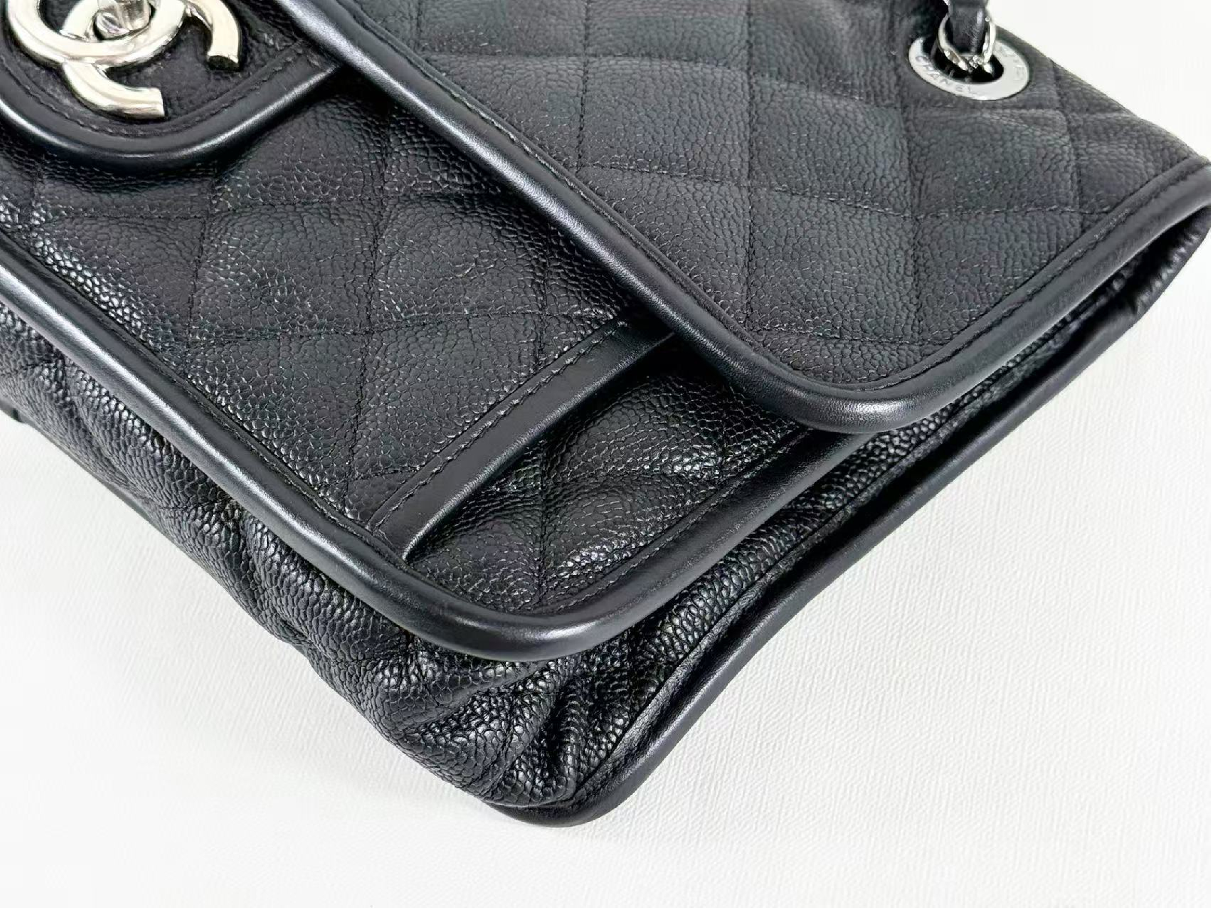 Black Caviar Skin French Riviera Shoulder Bag, W28/H18/D6cm (approx.), serial number in the 19 range, with dust bag and seal, silver hardware, 19920653. — view 9