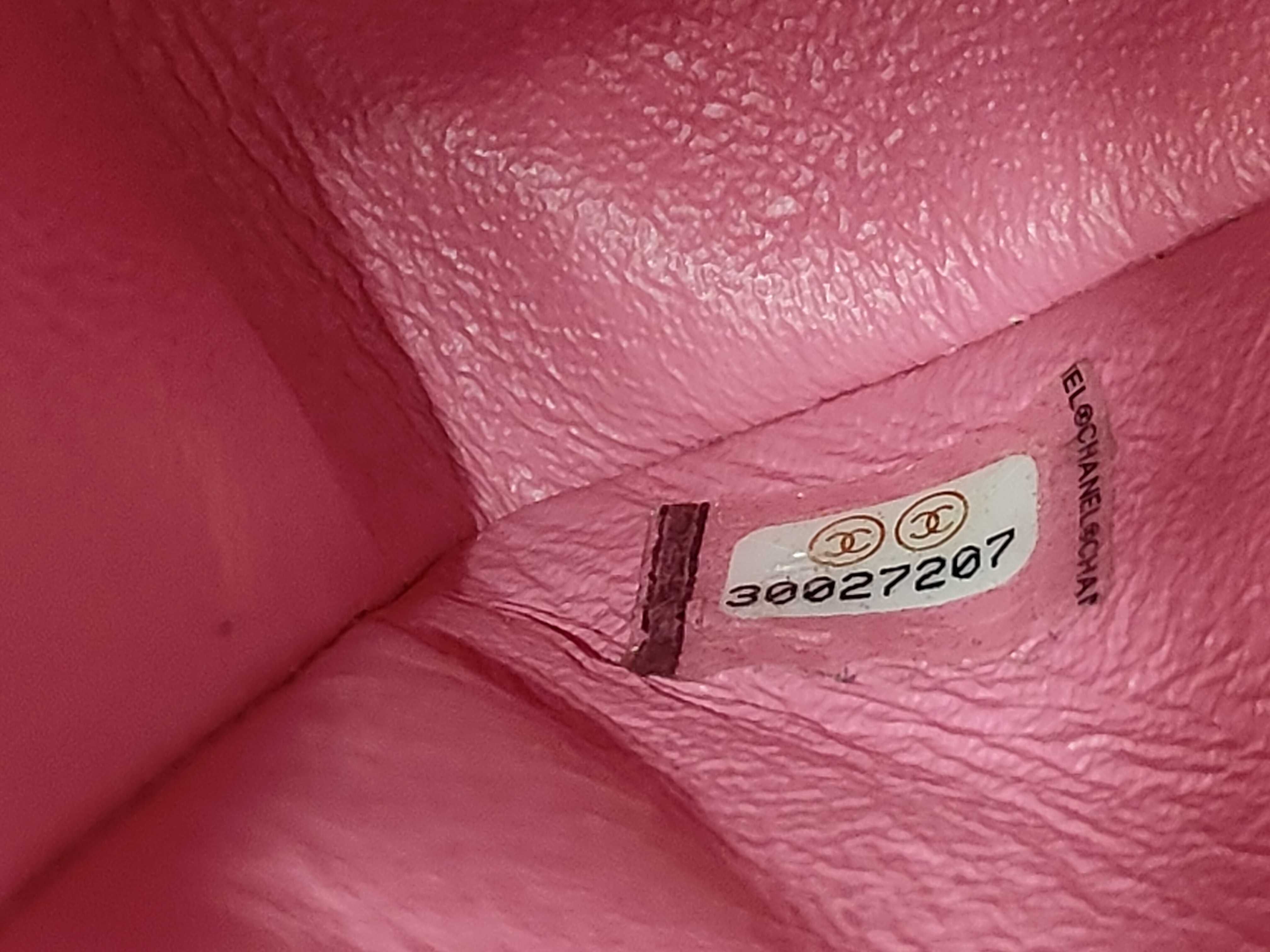 Double Flap 25 Chain Shoulder Bag, Matelassé Caviar Pink GP Shoulder Bag — view 10