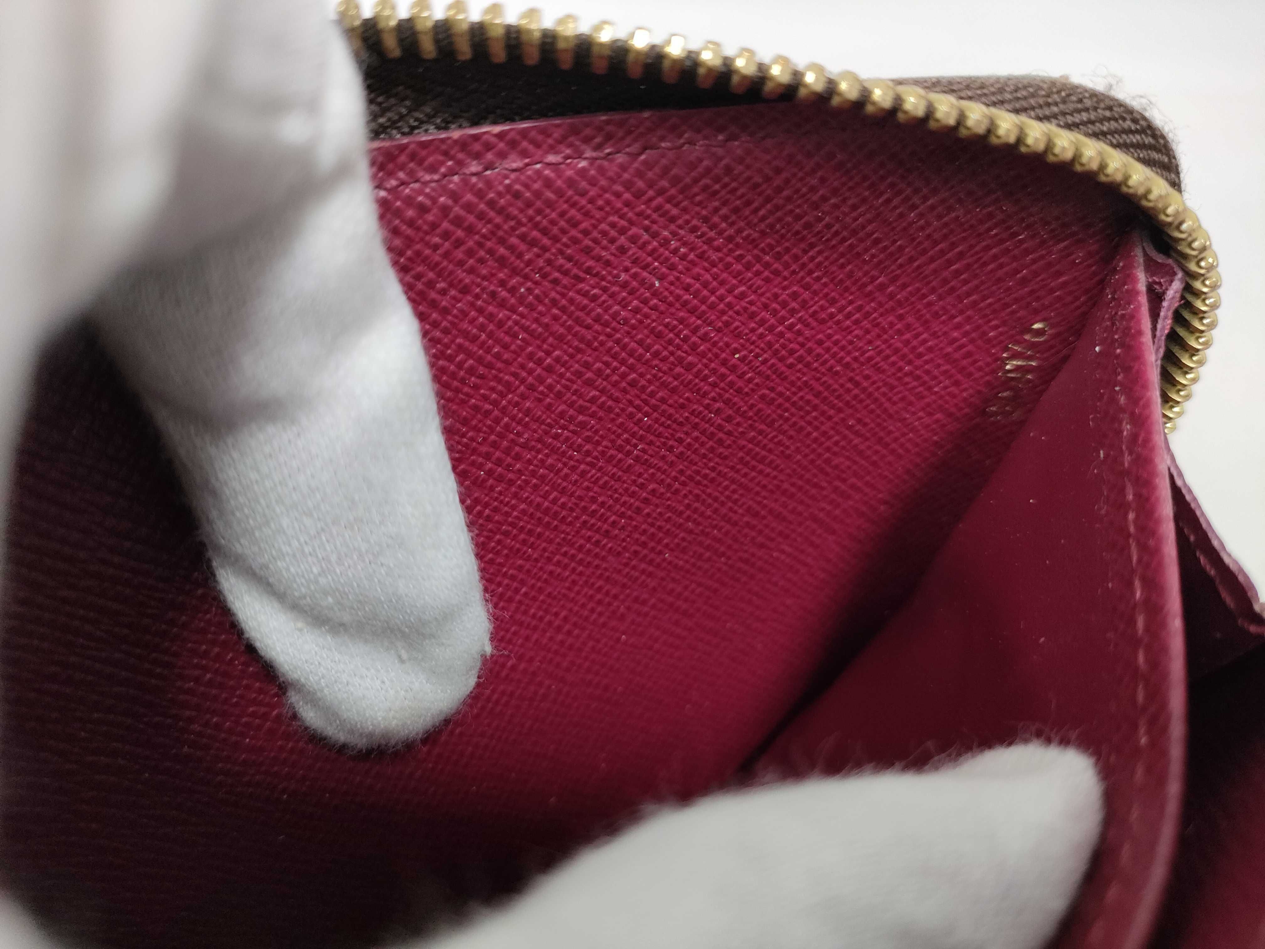 Monogram Zippy Wallet M41895 Louis Vuitton Wallet — view 11