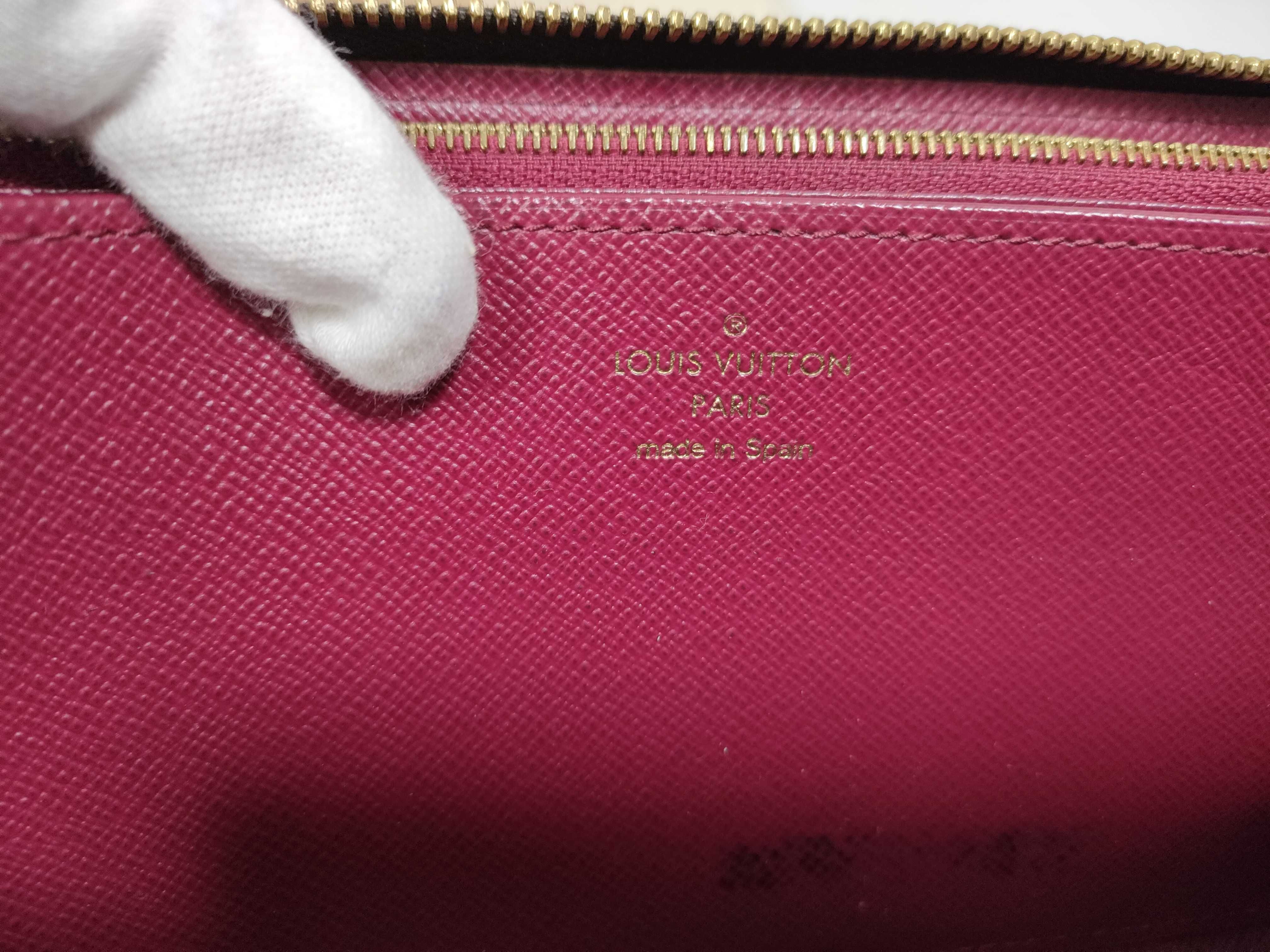 Monogram Zippy Wallet M41895 Louis Vuitton Wallet — view 14