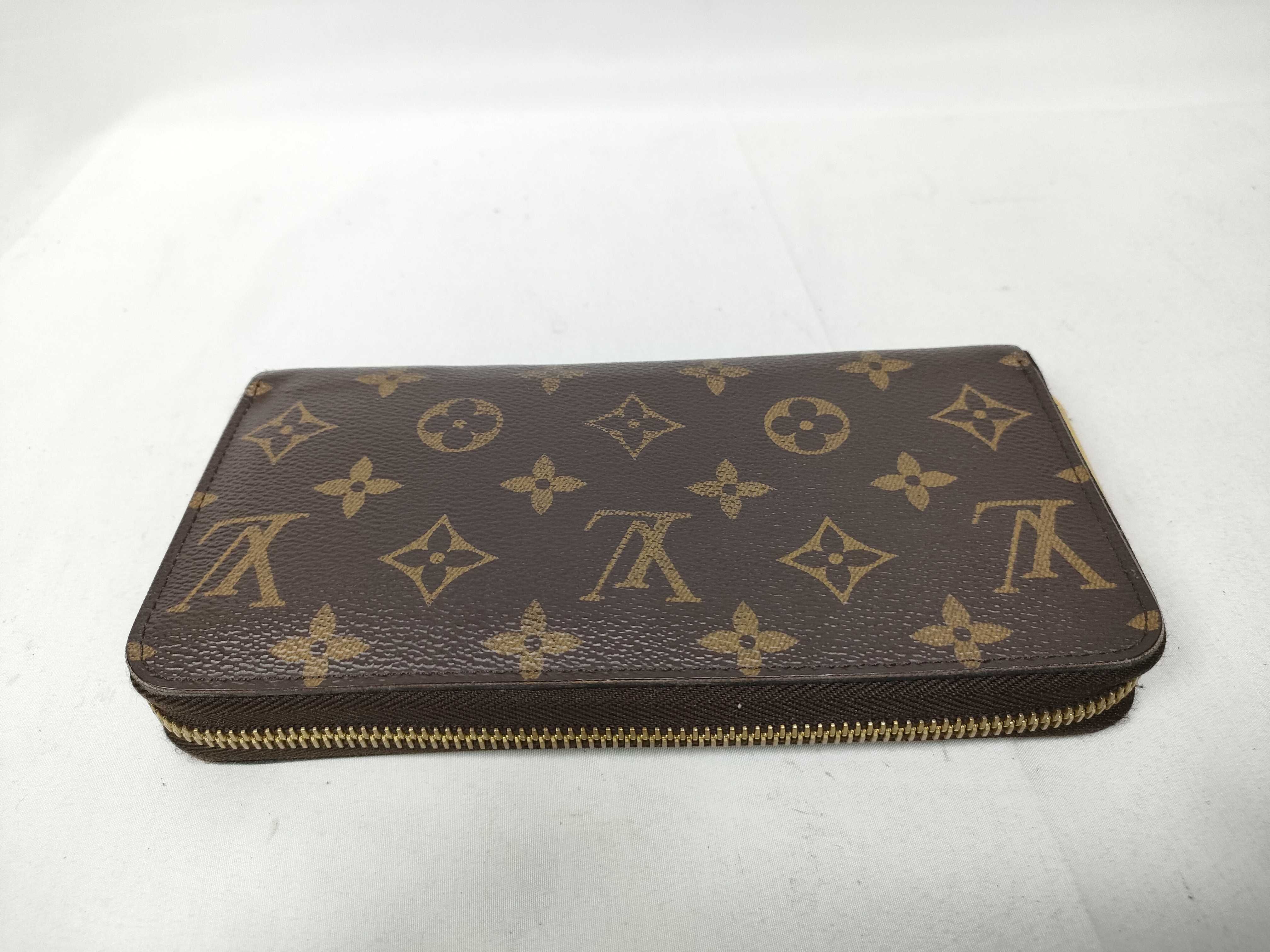 Monogram Zippy Wallet M41895 Louis Vuitton Wallet — view 8