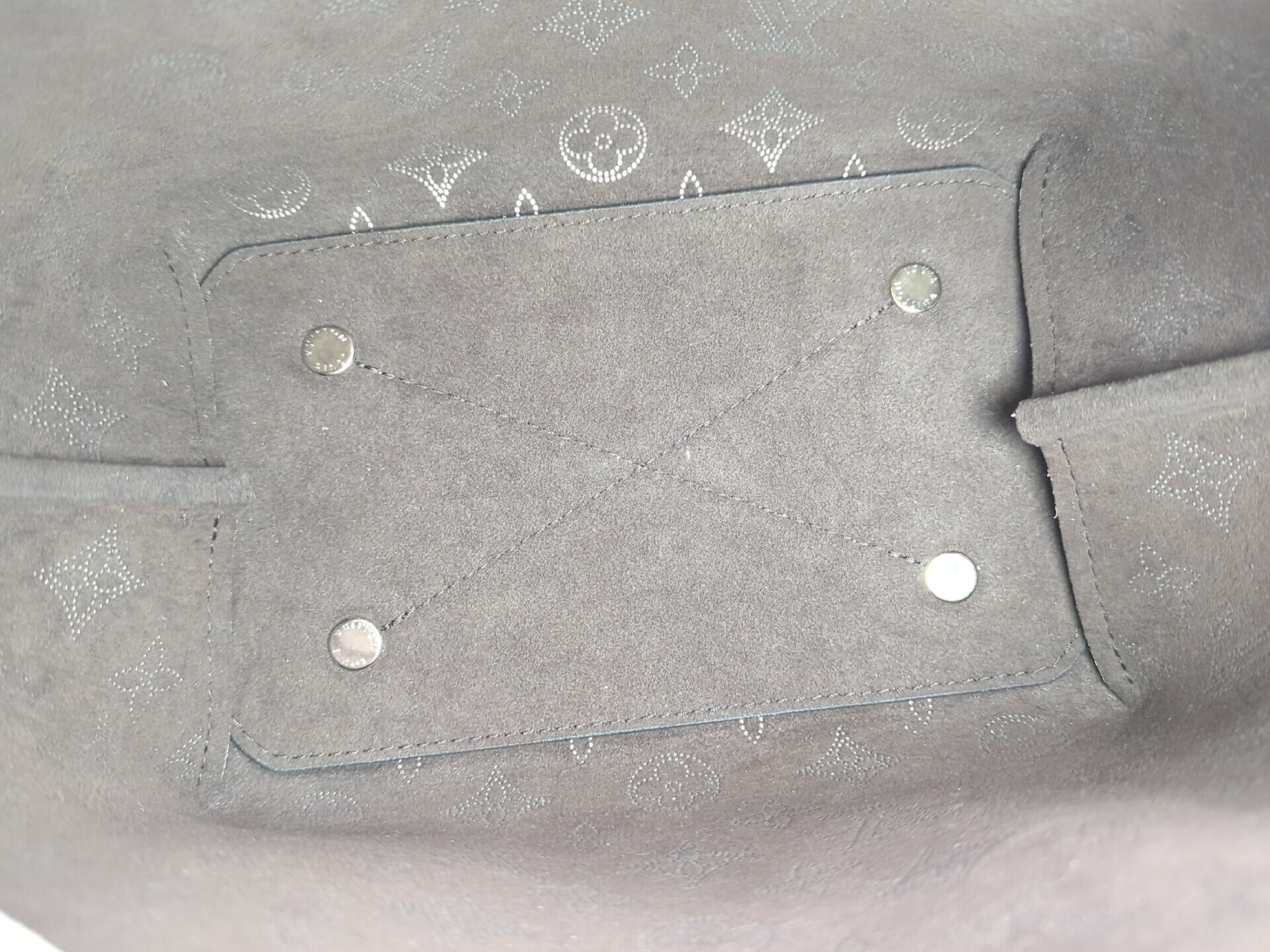 M57068 Monogram Mahina Bella Shoulder Bag — view 8