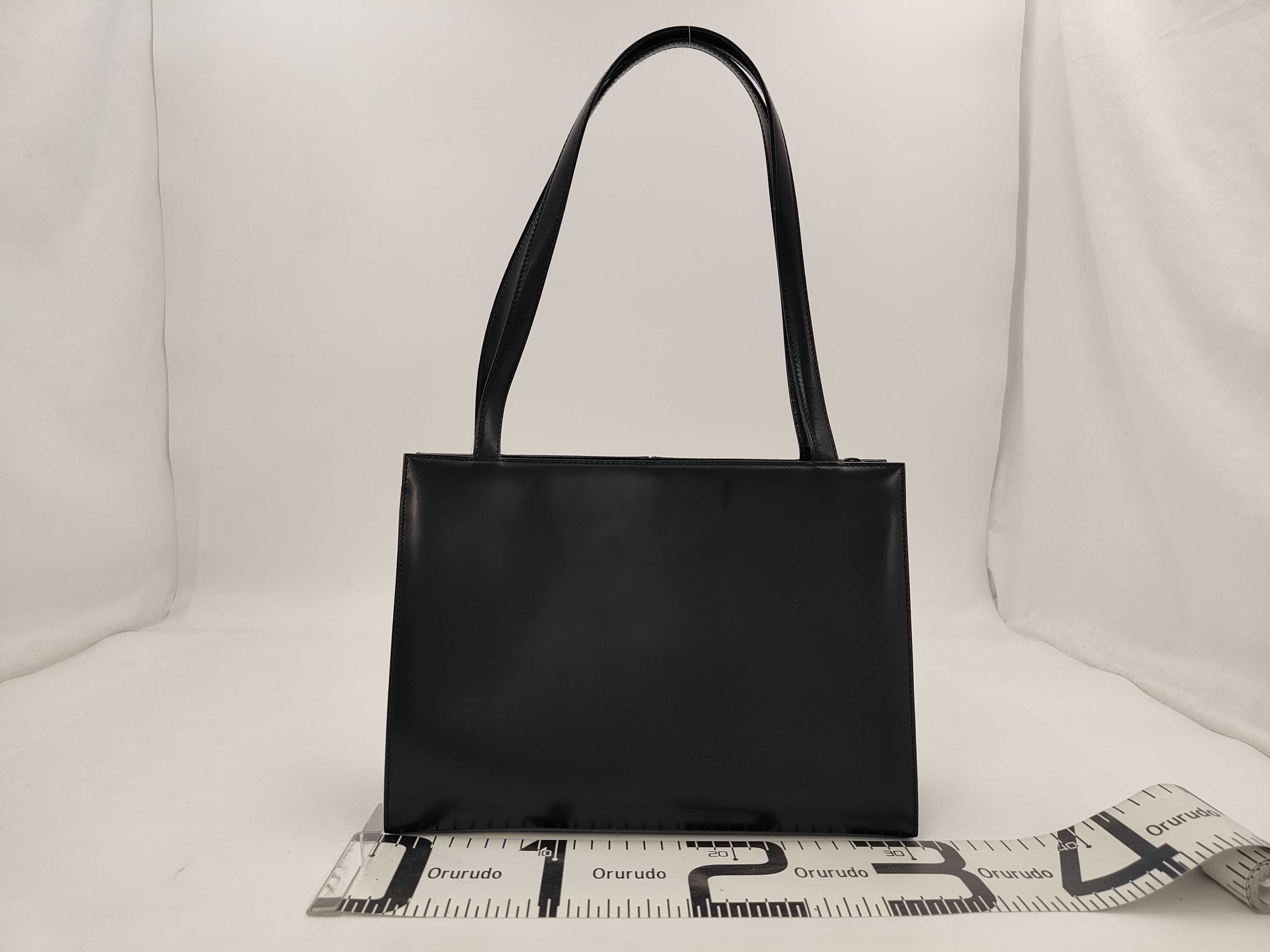 Leather Vintage One-Shoulder Square Logo Shoulder Bag — view 2