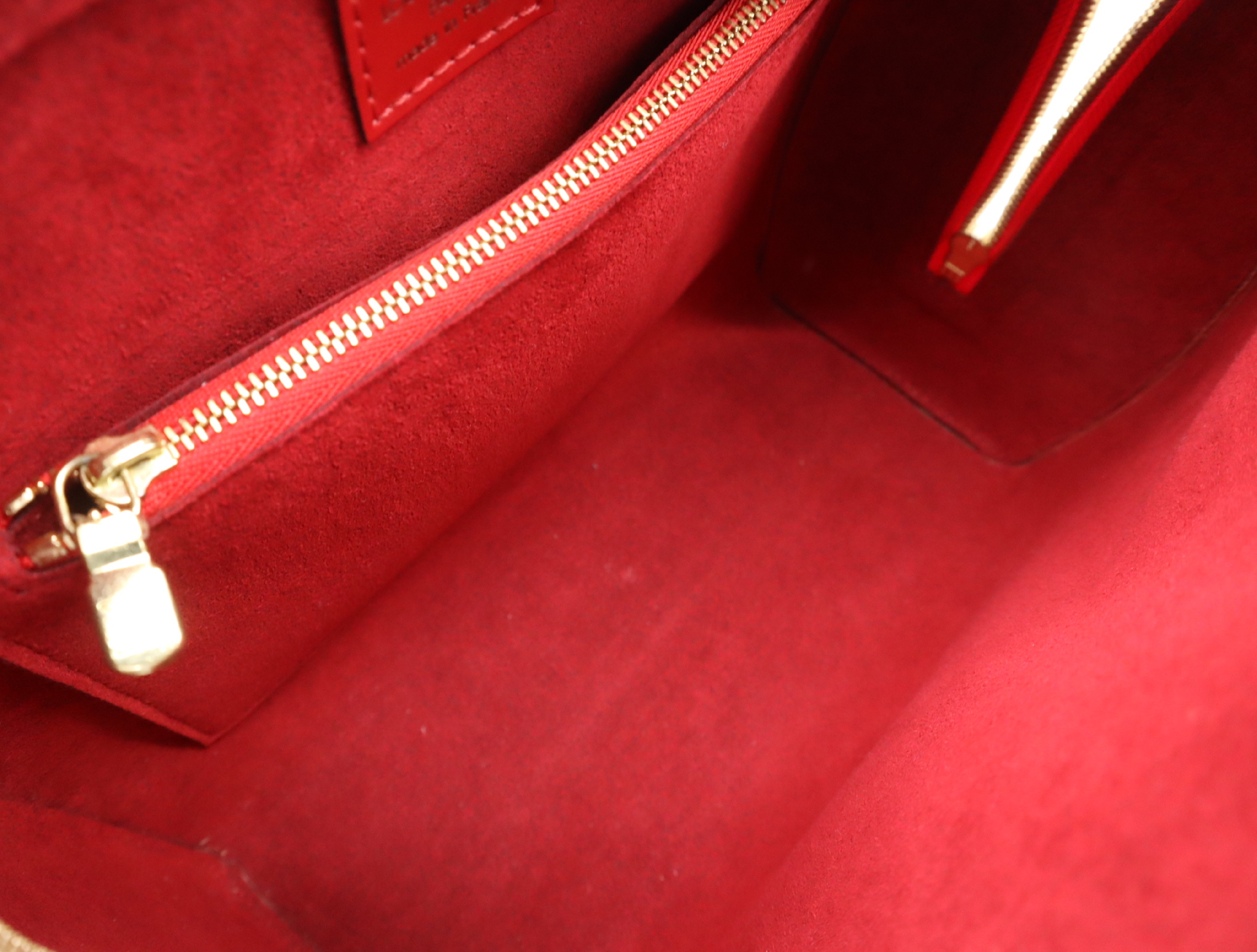 M52057 Epi Pont Neuf Castilian Red Handbag — view 12