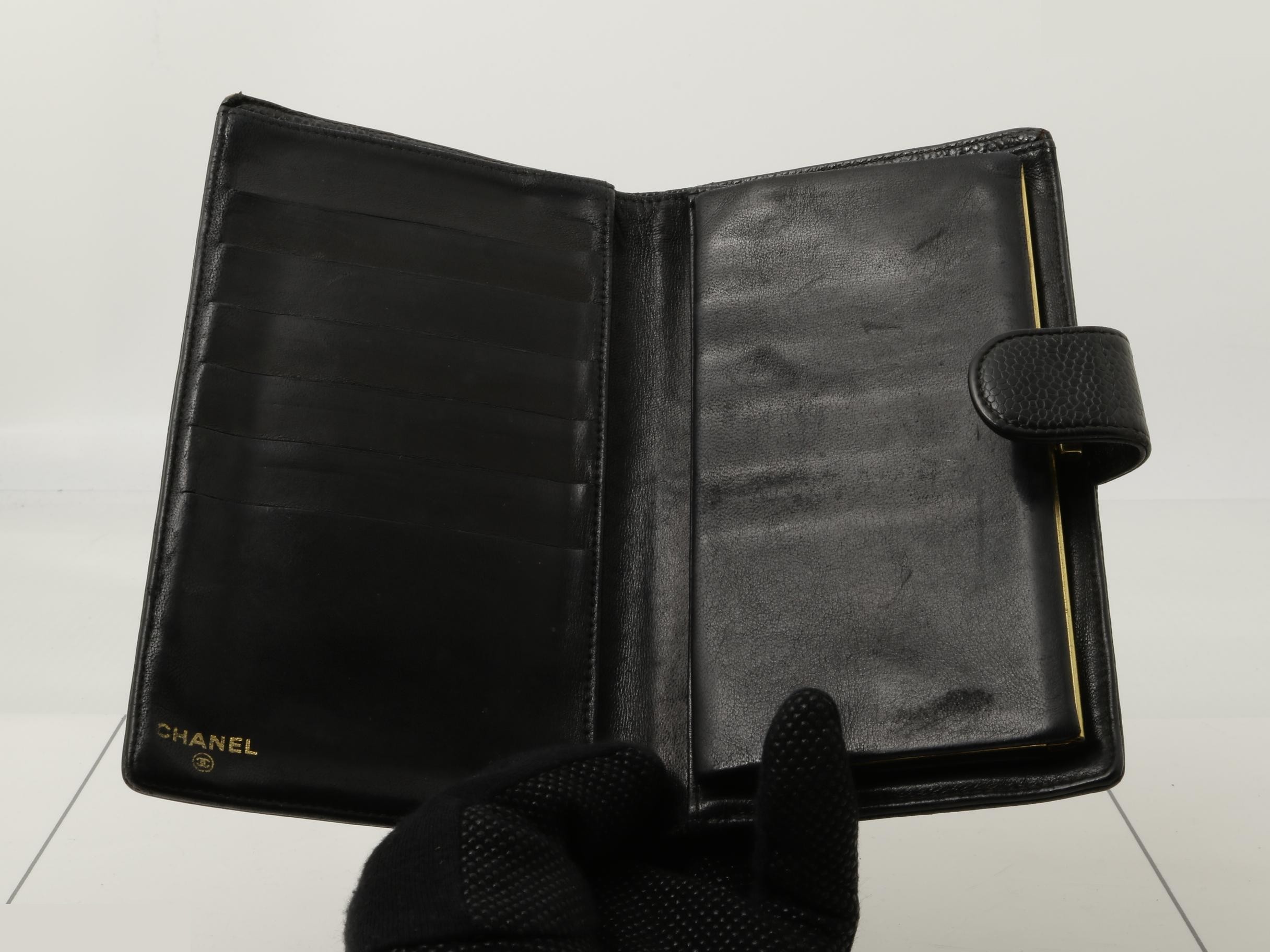 wallet — view 4