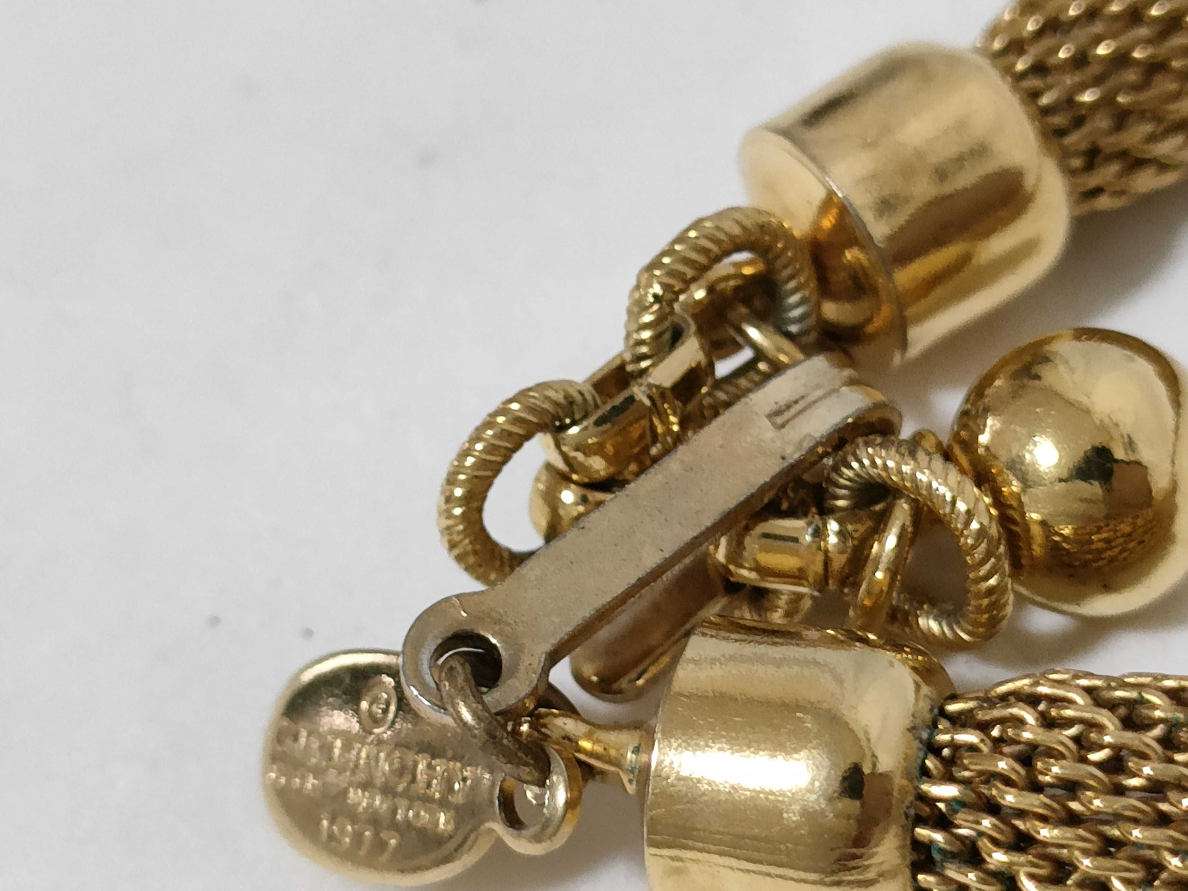 Necklace — view 4