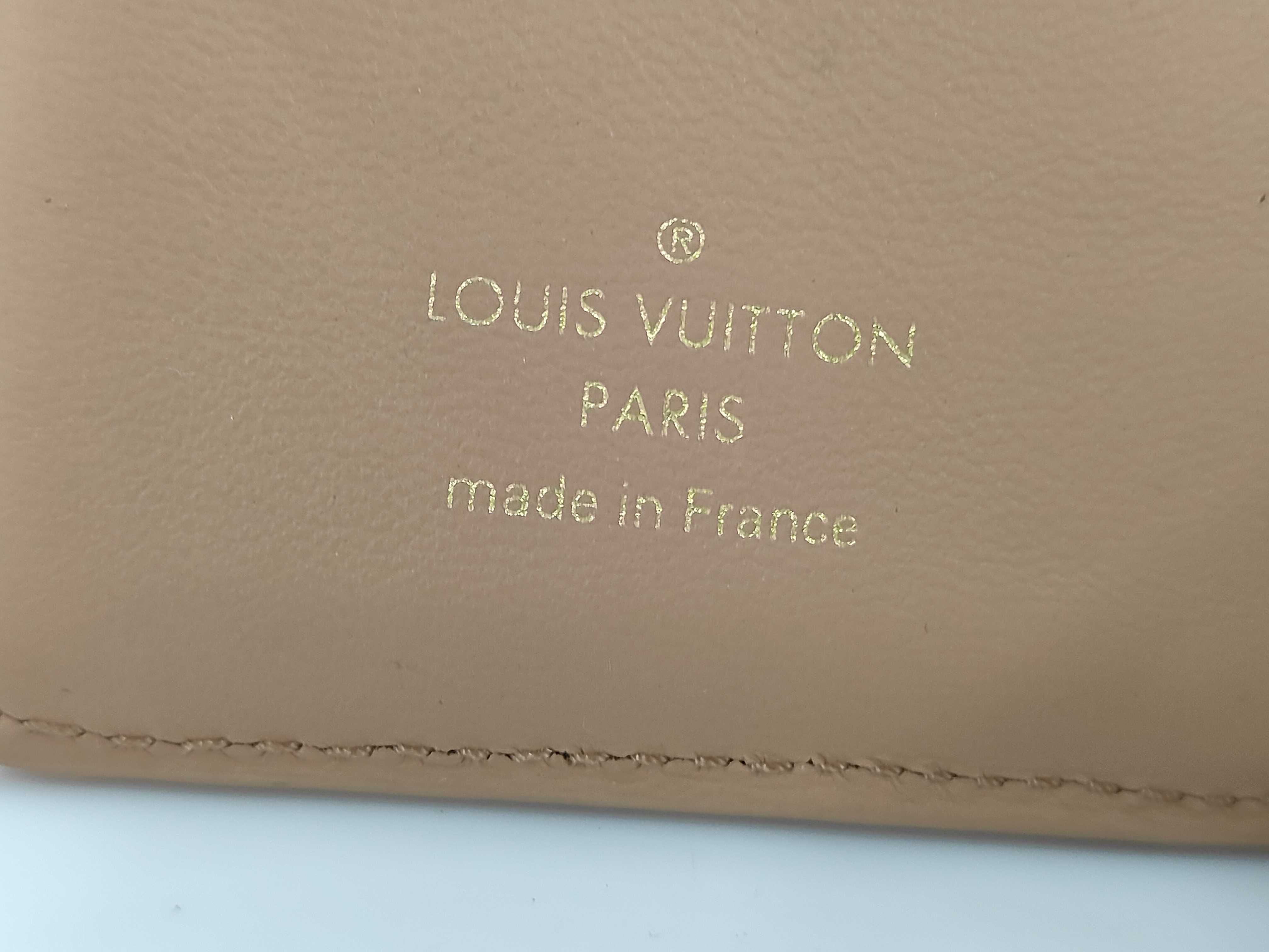 Vernis Louis Vuitton Portefeuille Luke Coussin Box Wallet — view 9
