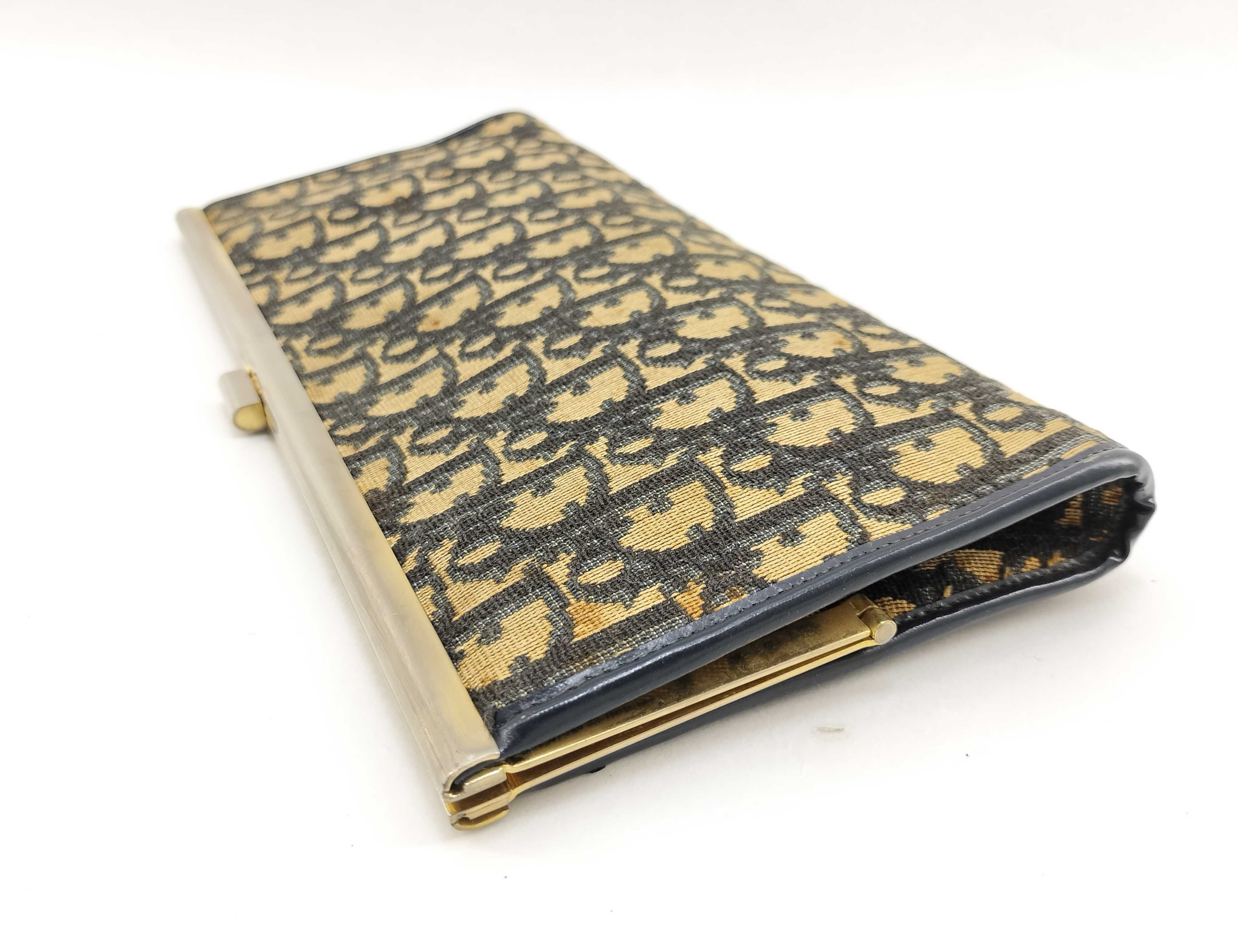 Trotter Brown Clasp Clutch Bag — view 7