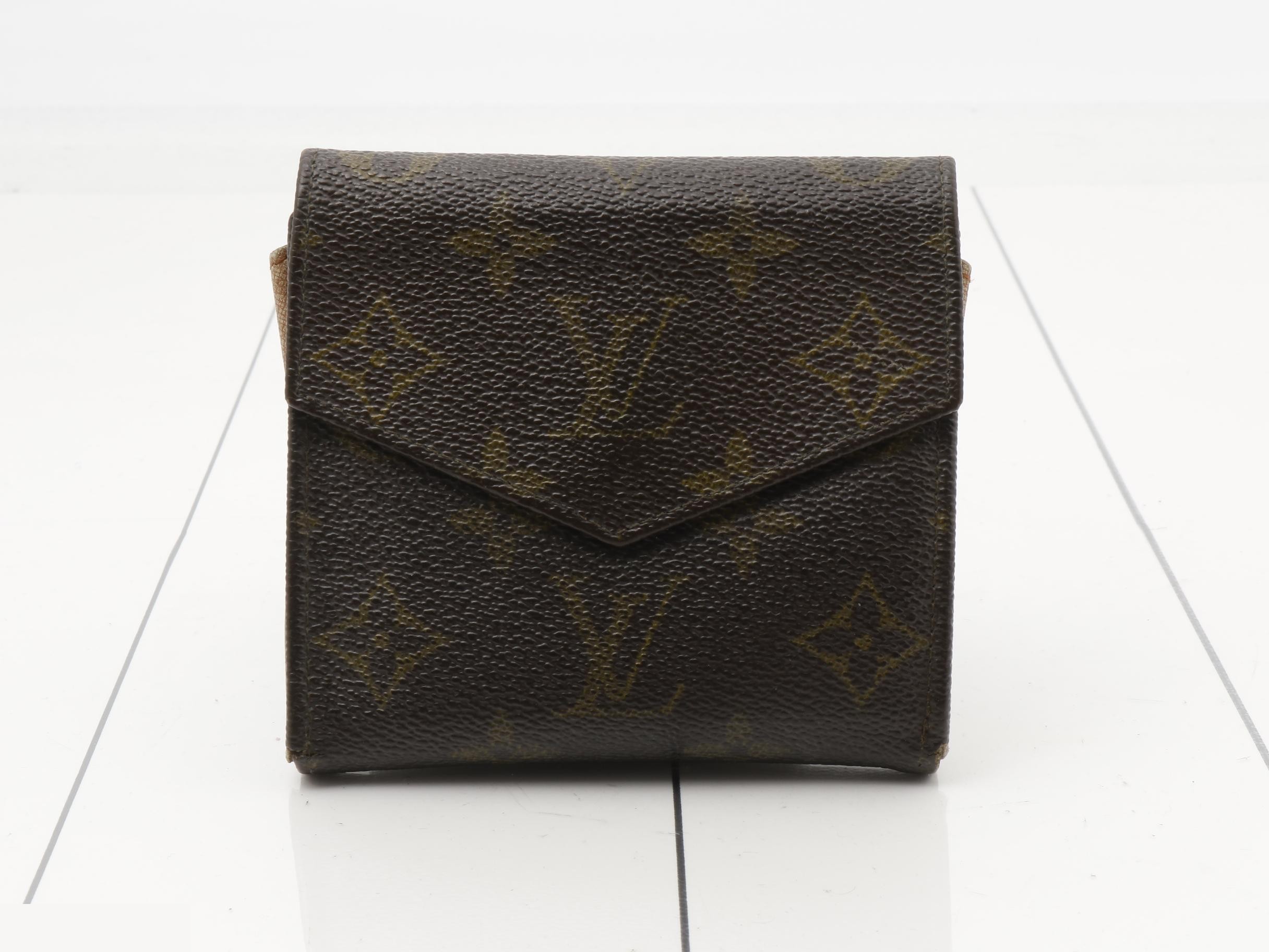 Double snap wallet — view 2