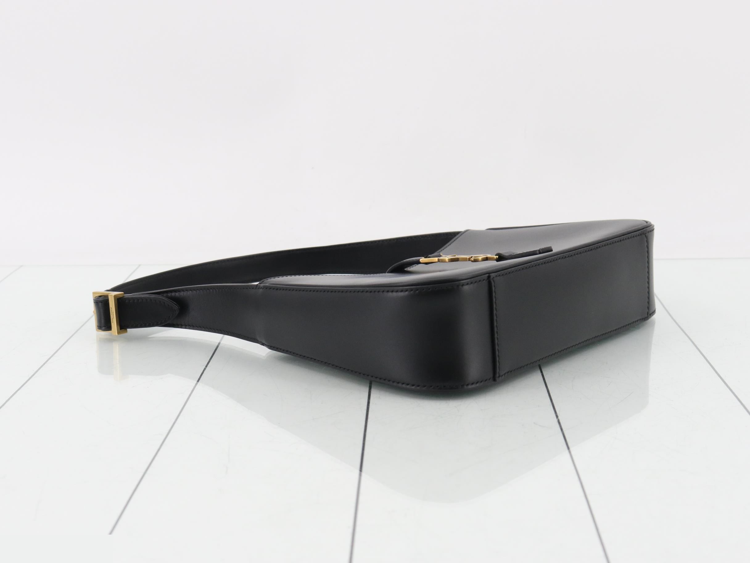 Le Cincassette Leather One-Shoulder Bag, Black — view 5