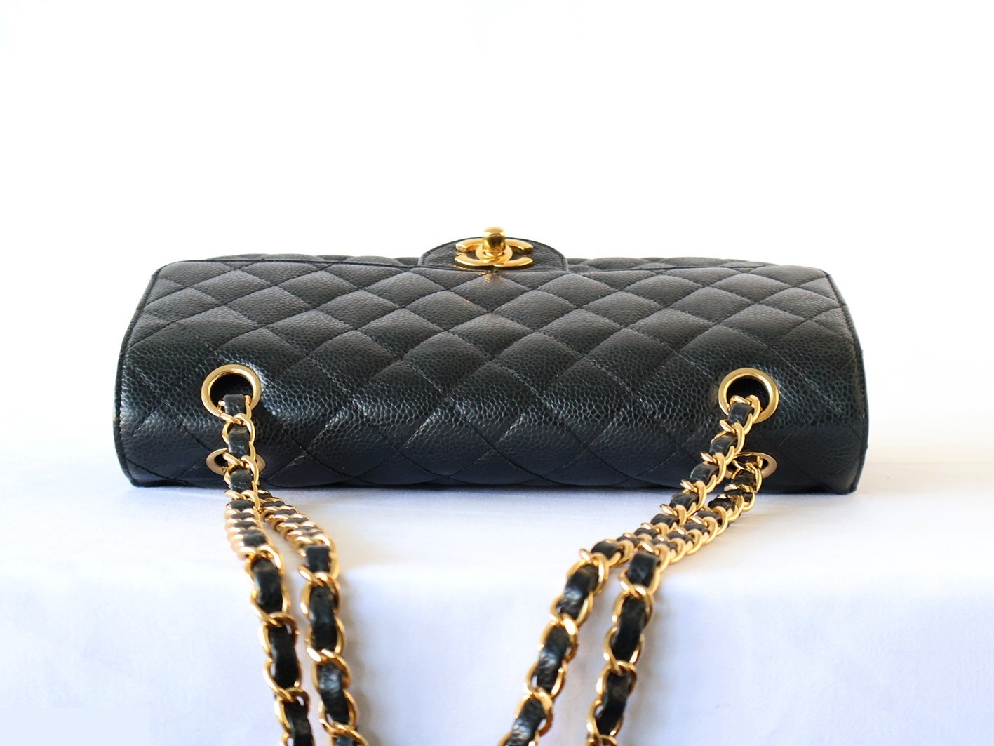 Caviar leather Matelassé 25 Double flap Double chain shoulder bag, black — view 8